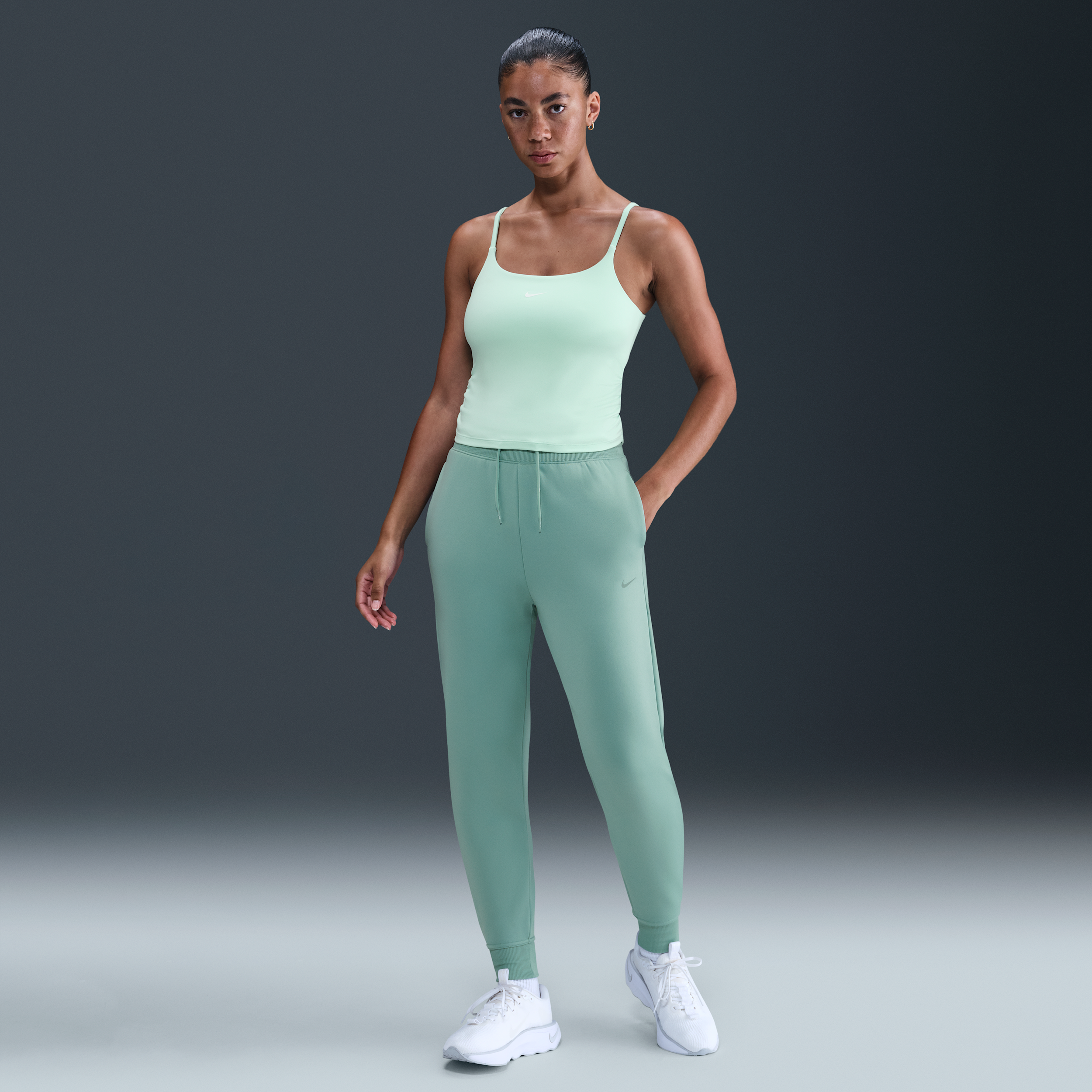 Nike Women's Therma-fit One High-waisted 7/8 Jogger Pants In Green