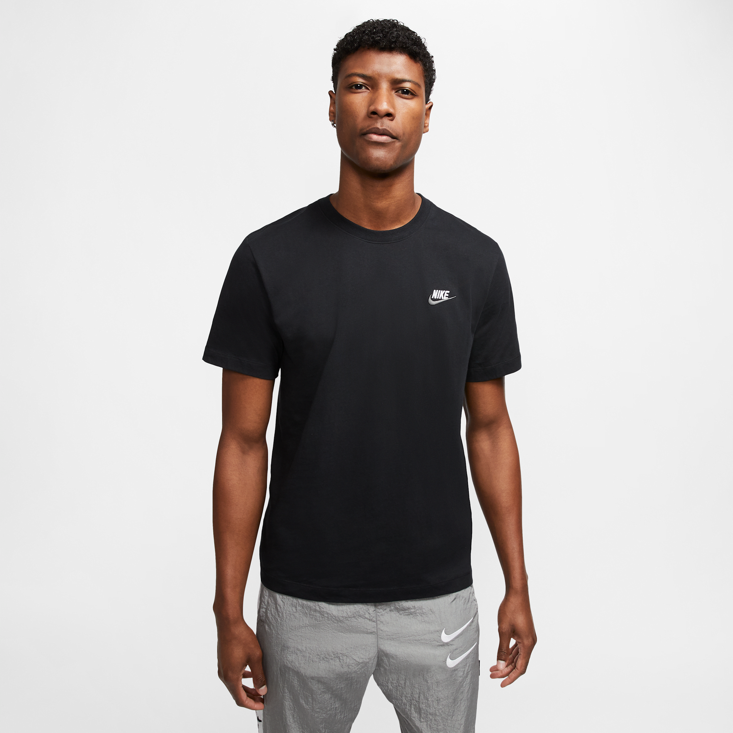 Men's Nike Sportswear Club T-Shirt in Black | AR4997-014
