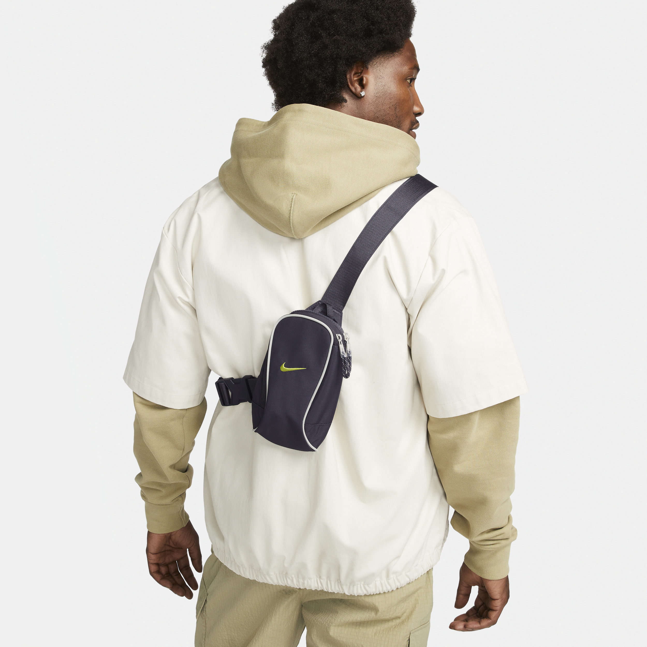 Nike Unisex Sportswear Essentials Crossbody Bag (1l) In Grey