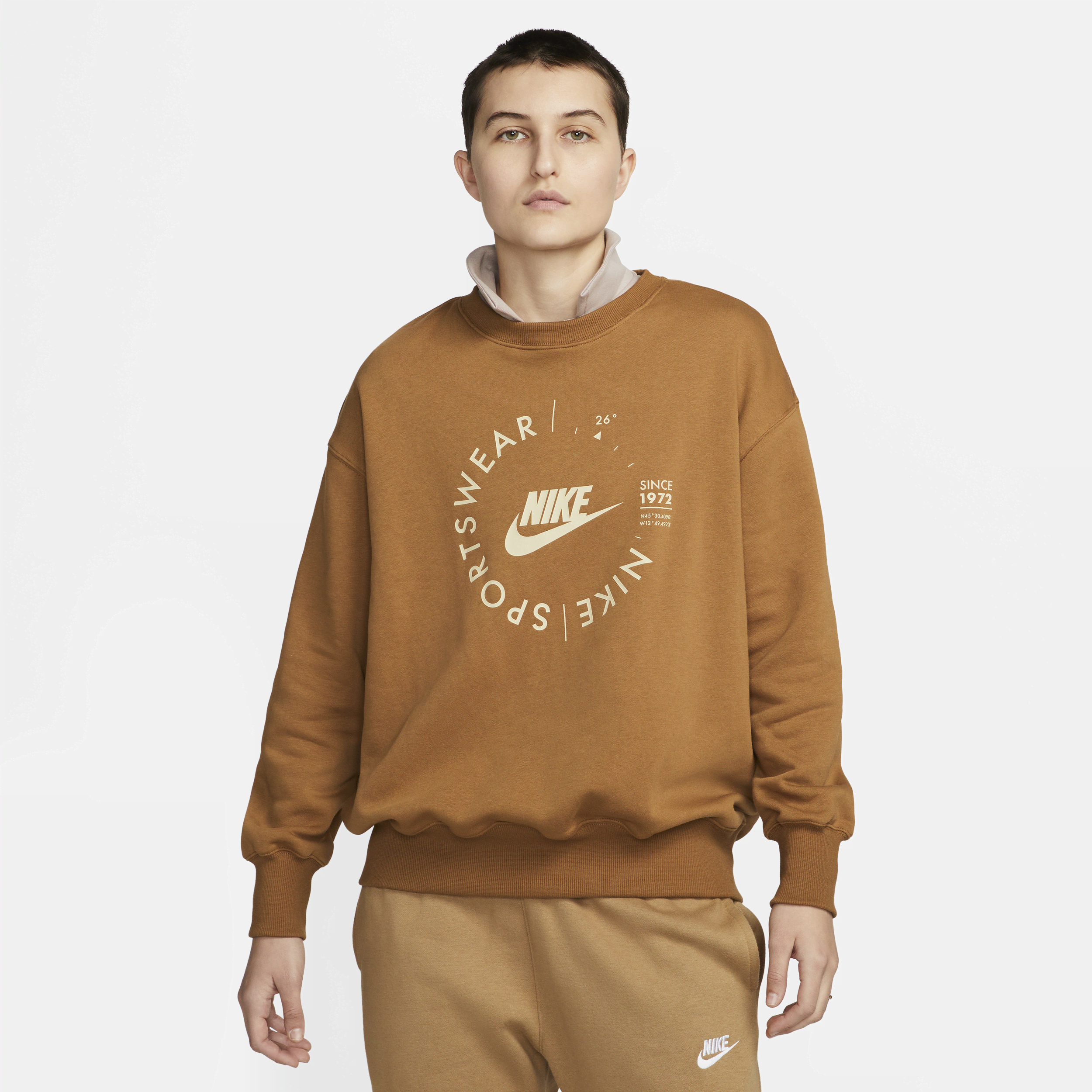 Nike sports rally outlet sweatshirt