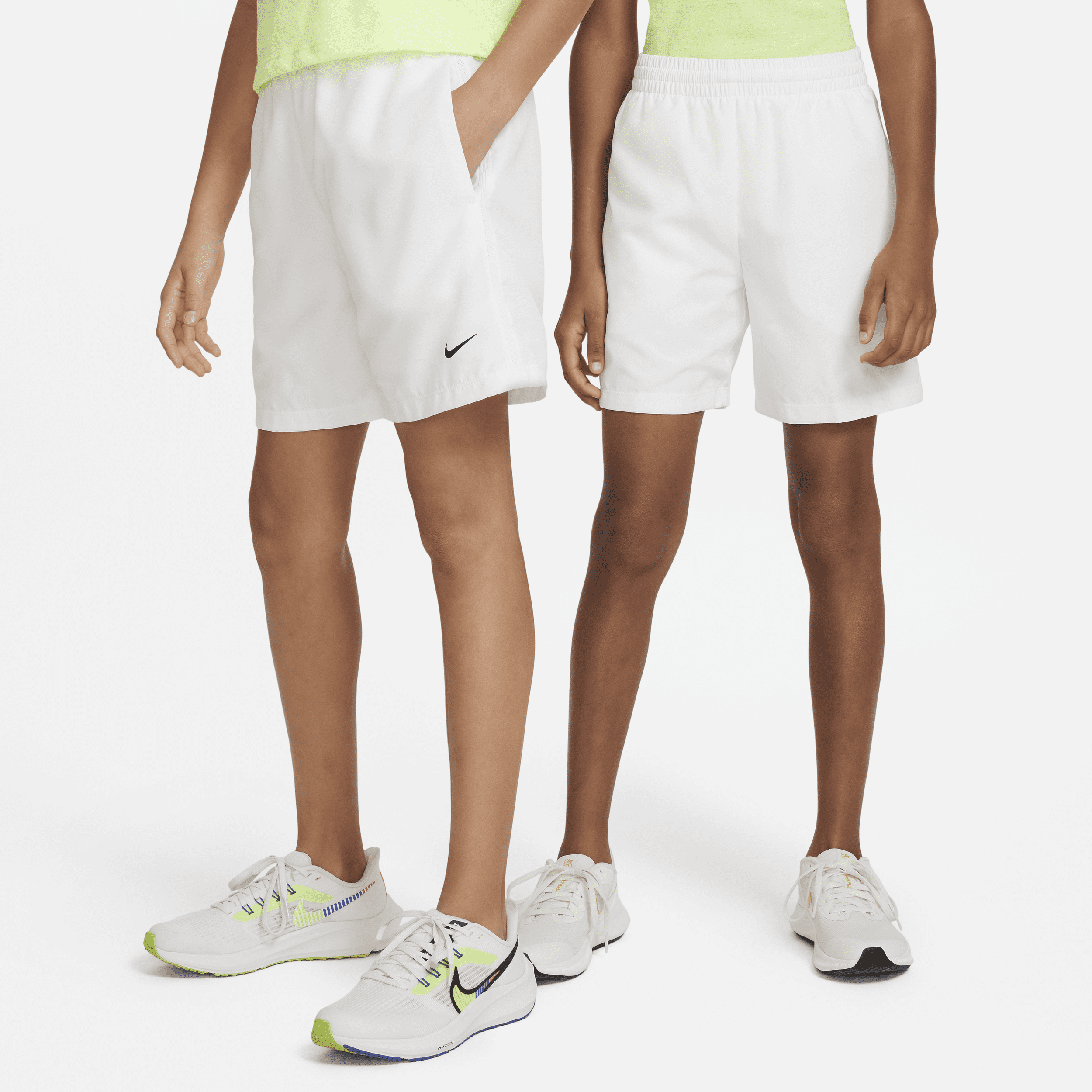 Σορτς προπόνησης Dri-FIT Nike Multi για μεγάλα αγόρια - Λευκό