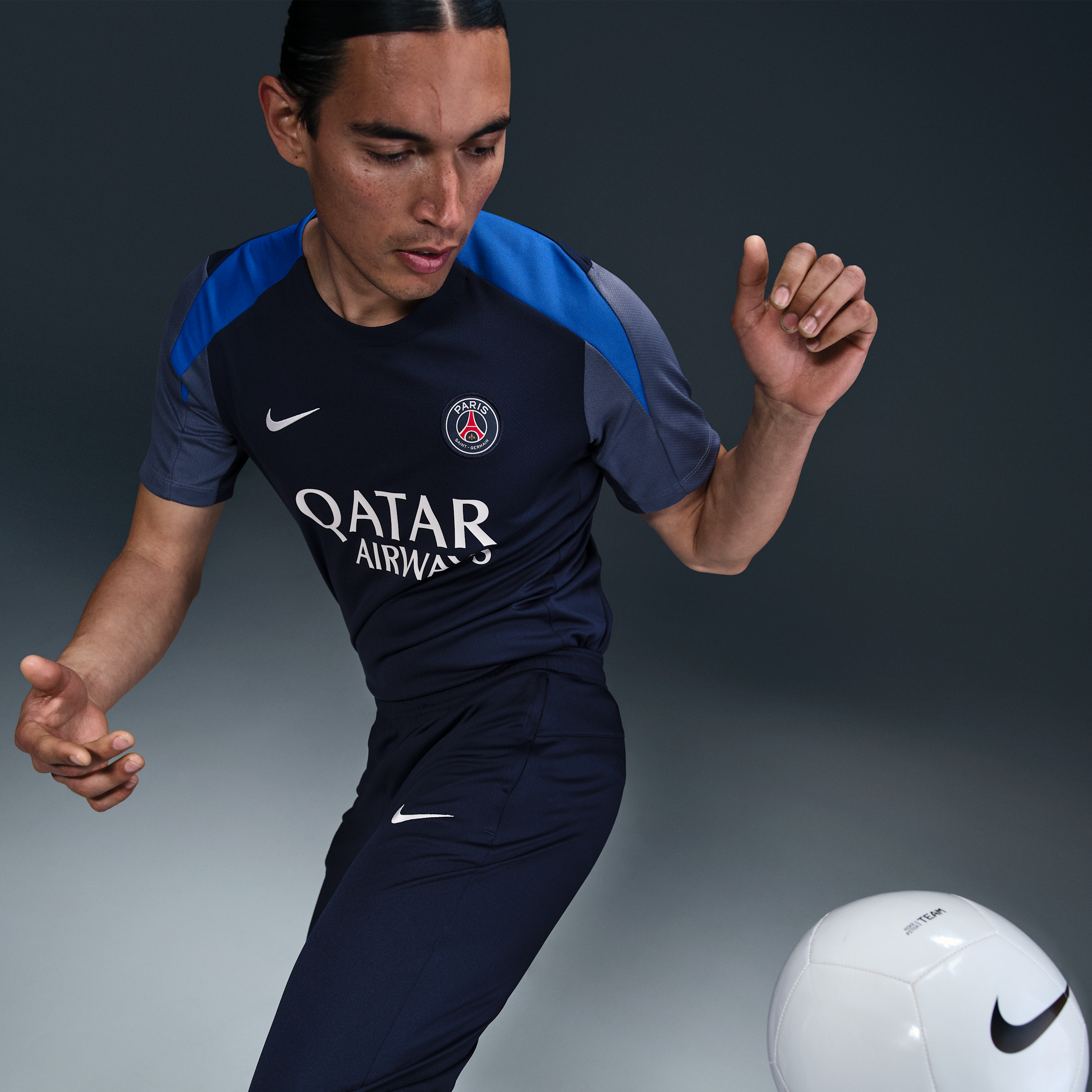 Thumbnail - Paris Saint-Germain Strike Nike Dri-FIT Kurzarm-Fußballoberteil (Herren) - Blau