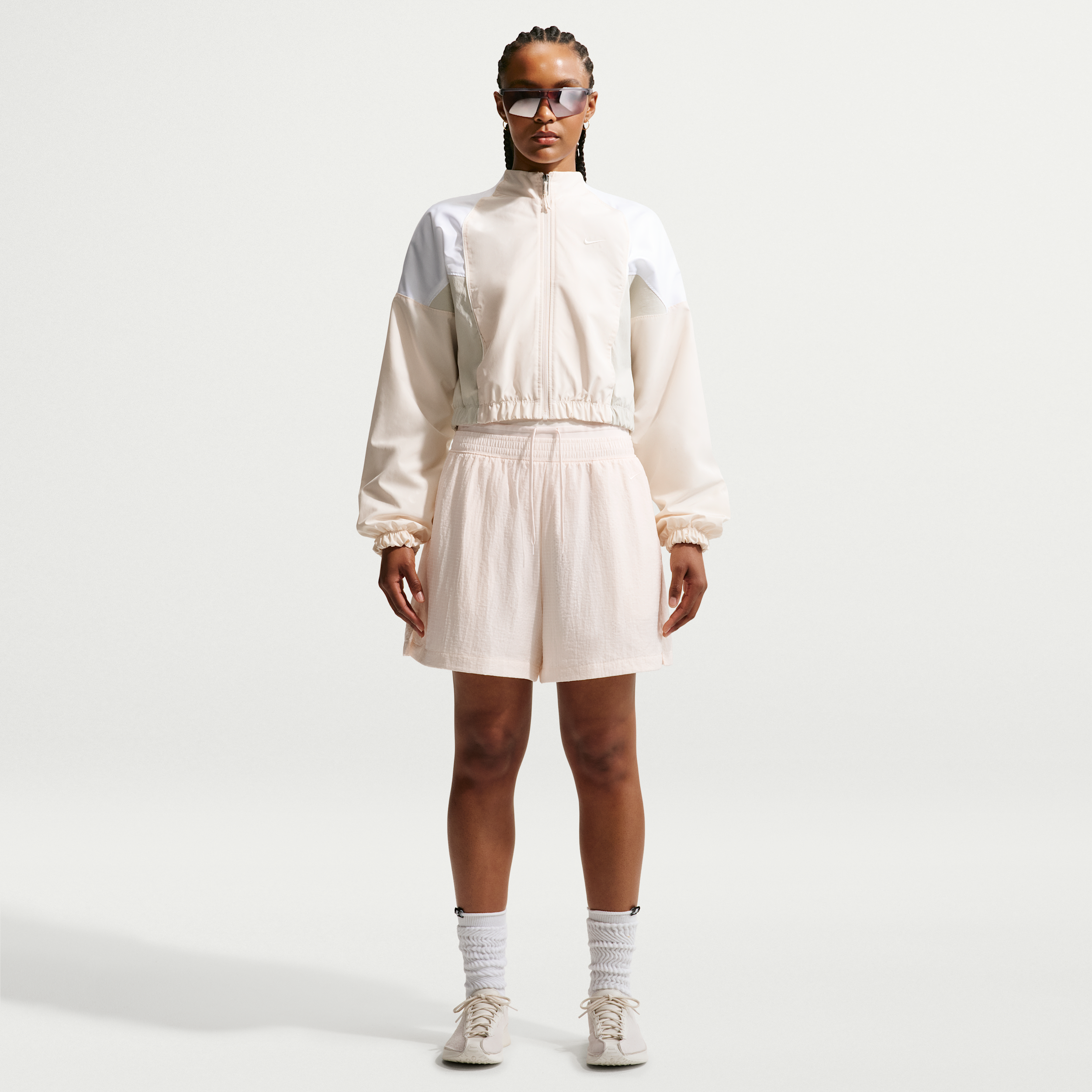 Shorts ampi a vita alta in tessuto antistrappo leggero Nike – Donna - Bianco