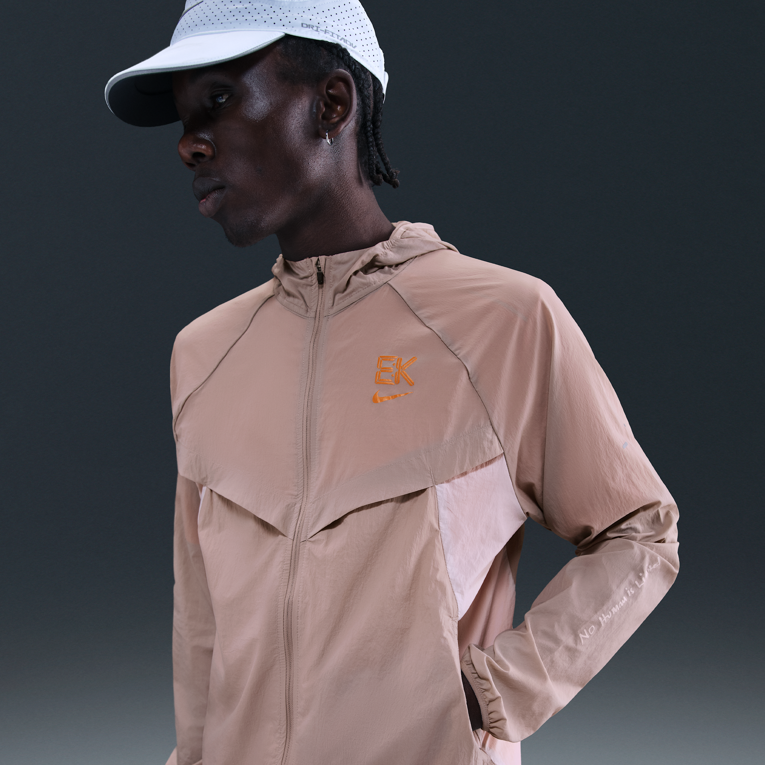 Thumbnail - Nike Stride "Eliud Kipchoge" Repel-Laufjacke mit UV-Schutz (Herren) - Braun