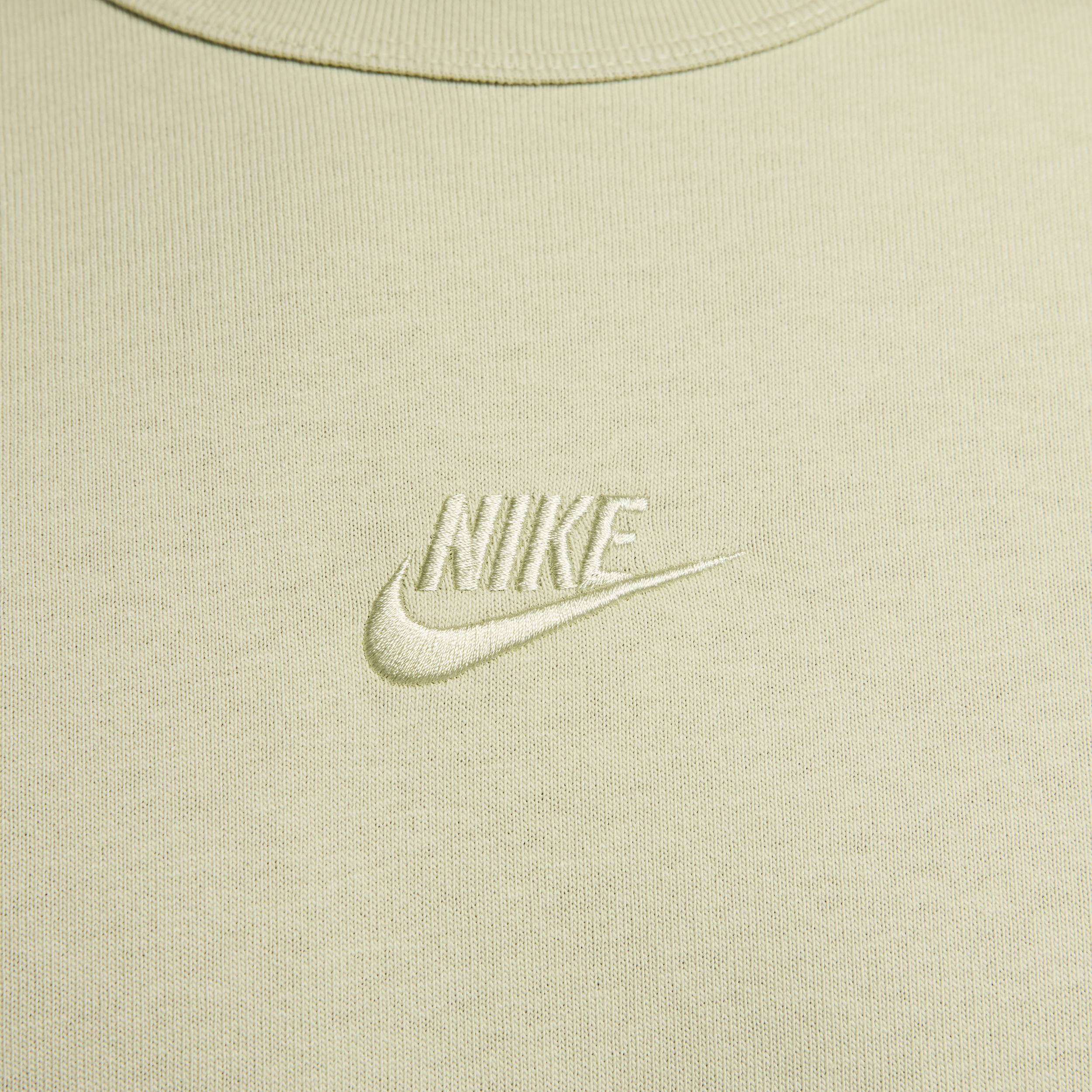 Tee-shirt Nike Sportswear Premium Essentials pour Homme - Vert