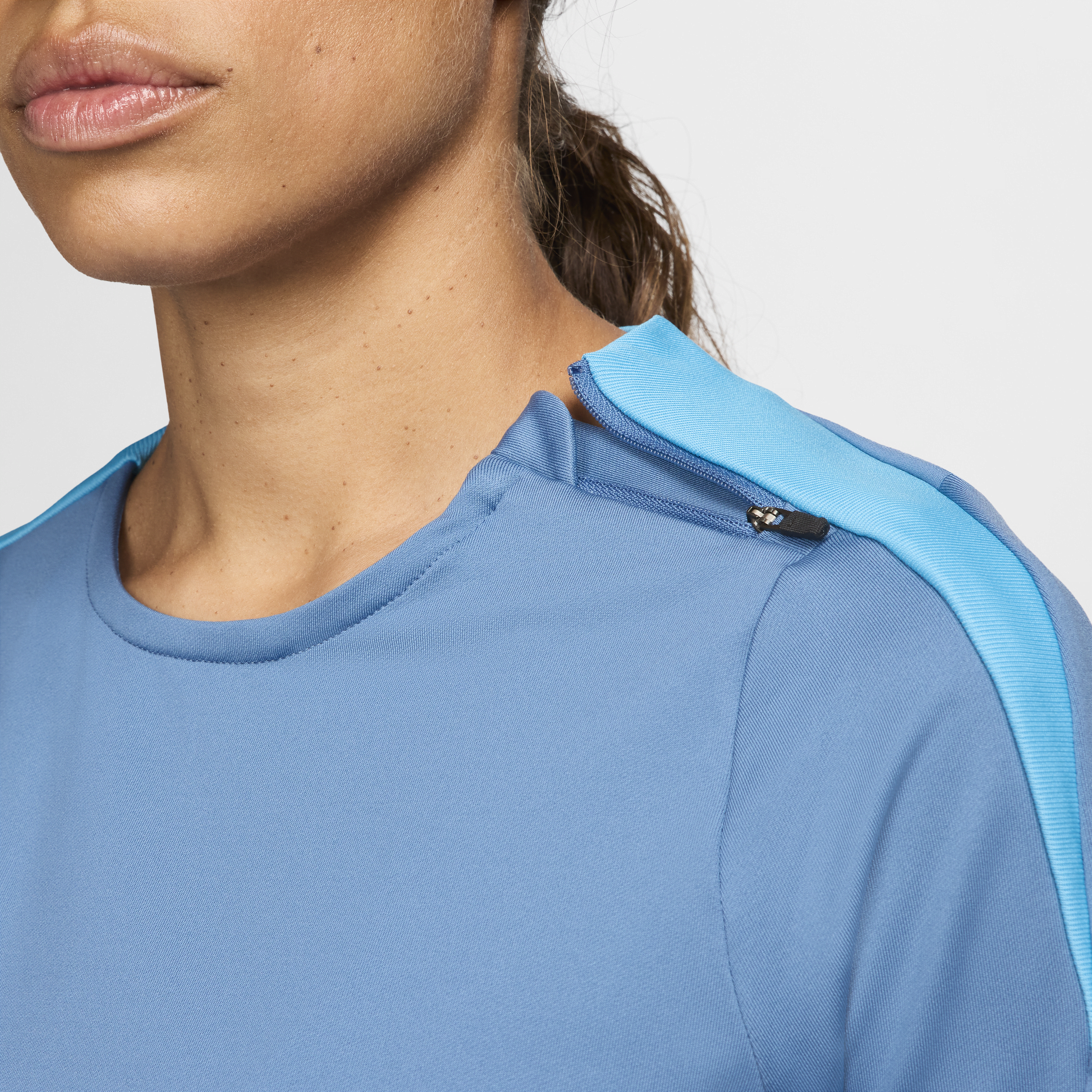 Haut de foot à col ras-du-cou Dri-FIT Nike Strike pour femme - Bleu