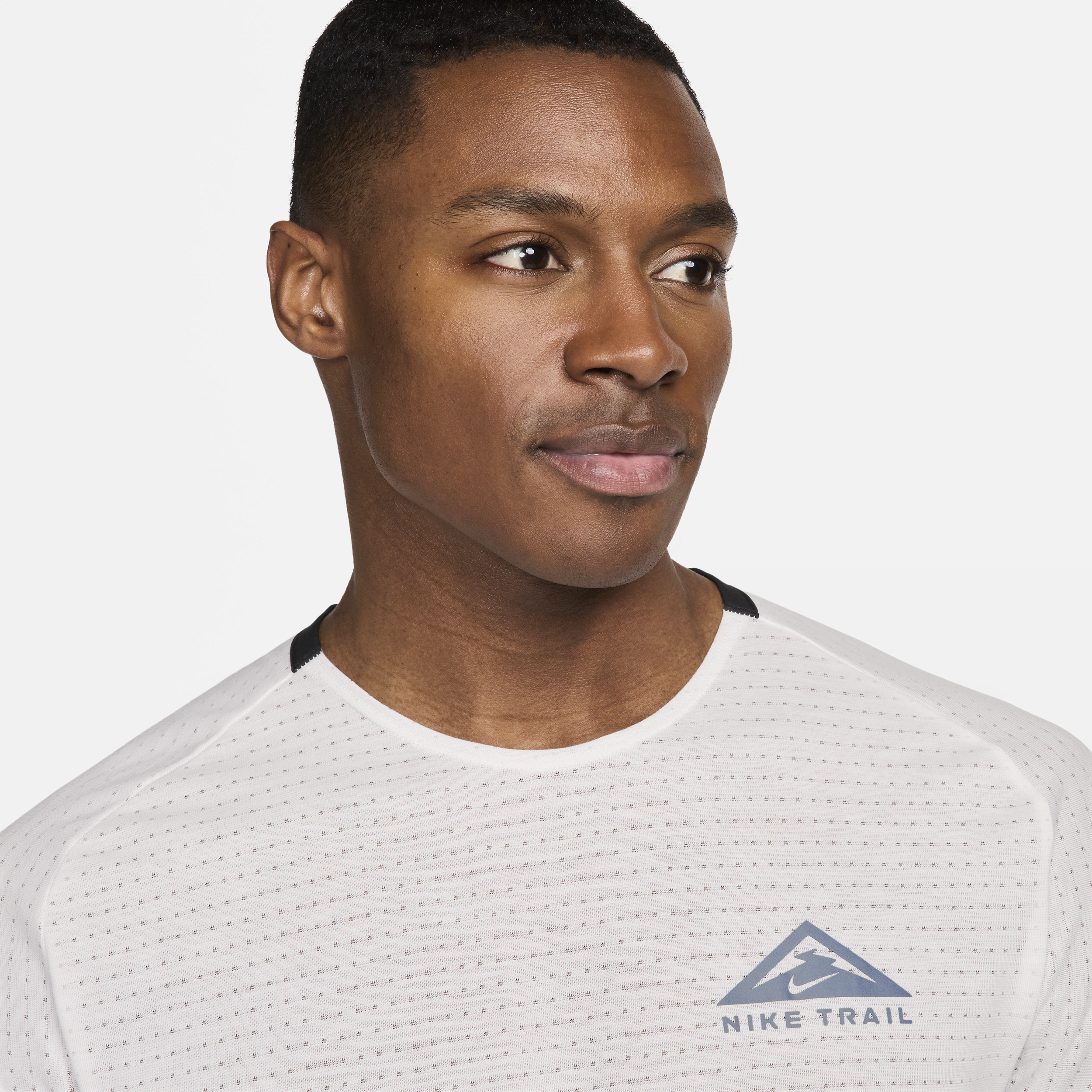 Haut de running Dri-FIT à manches courtes Nike Trail Solar Chase pour homme - Blanc