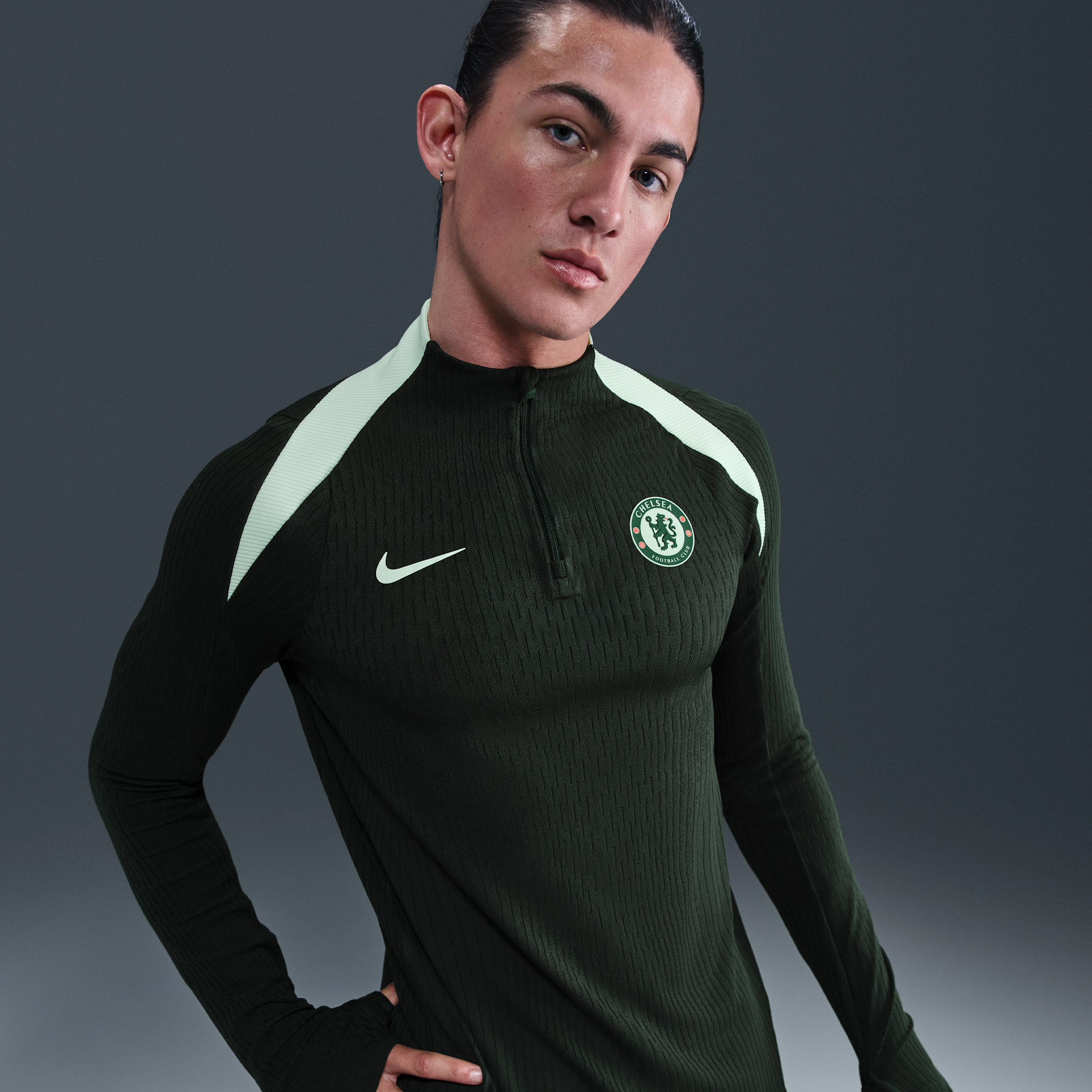Nike Chelsea FC Strike Elite  Dri-FIT ADV knit voetbaltrainingstop voor heren - Groen