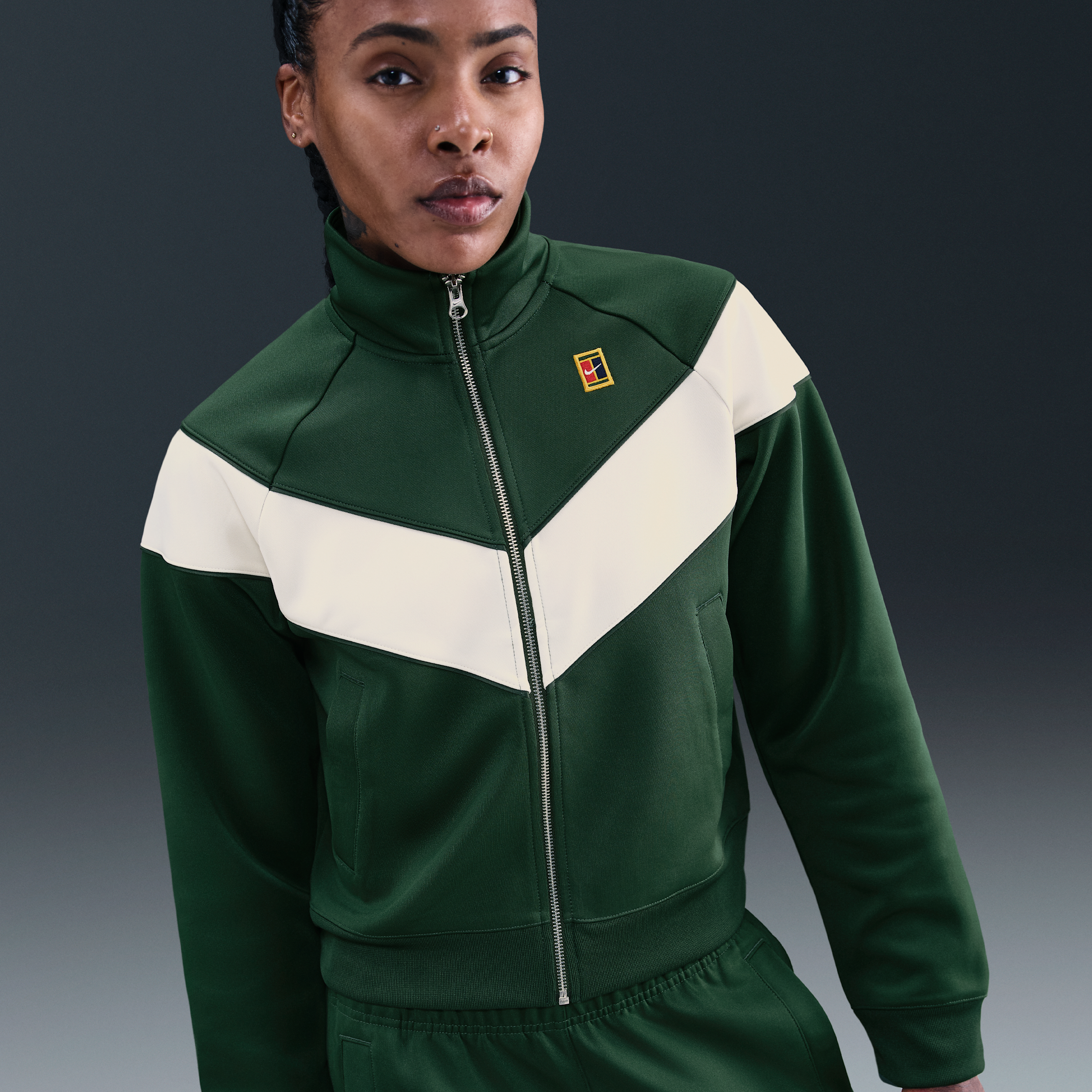 Thumbnail - NikeCourt Heritage Windrunner Tennisjacke (Damen) - Grün