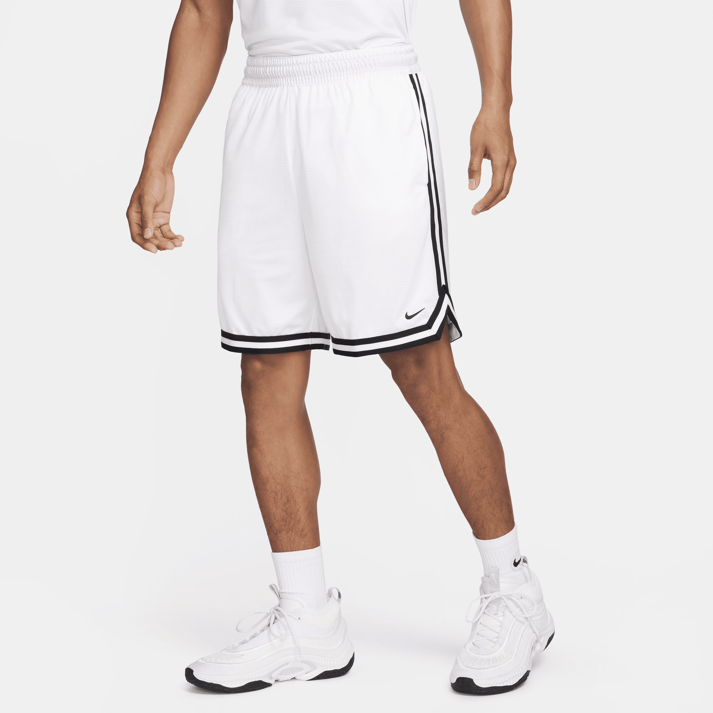 Nike DNA Dri-FIT basketbalshorts voor heren (21 cm) Wit