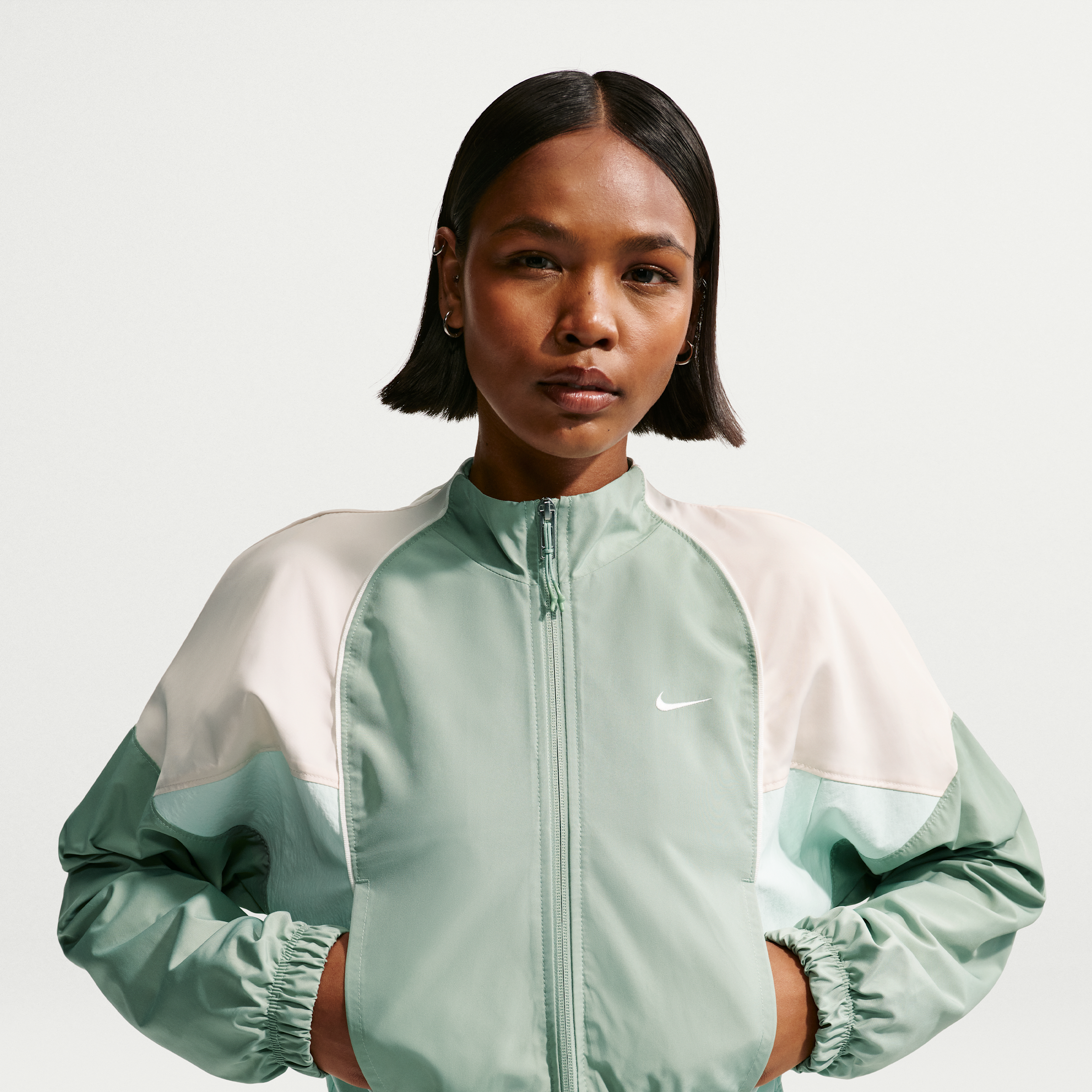 Track jacket a taglio corto Nike – Donna - Verde