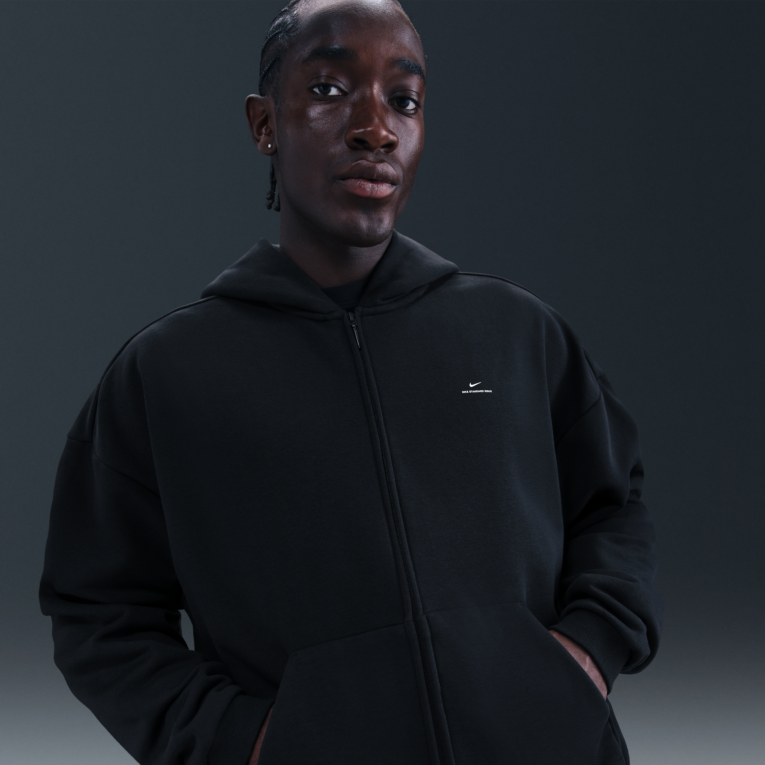 Thumbnail - Nike Standard Issue Therma-FIT-Basketball-Kapuzenjacke für Herren - Schwarz