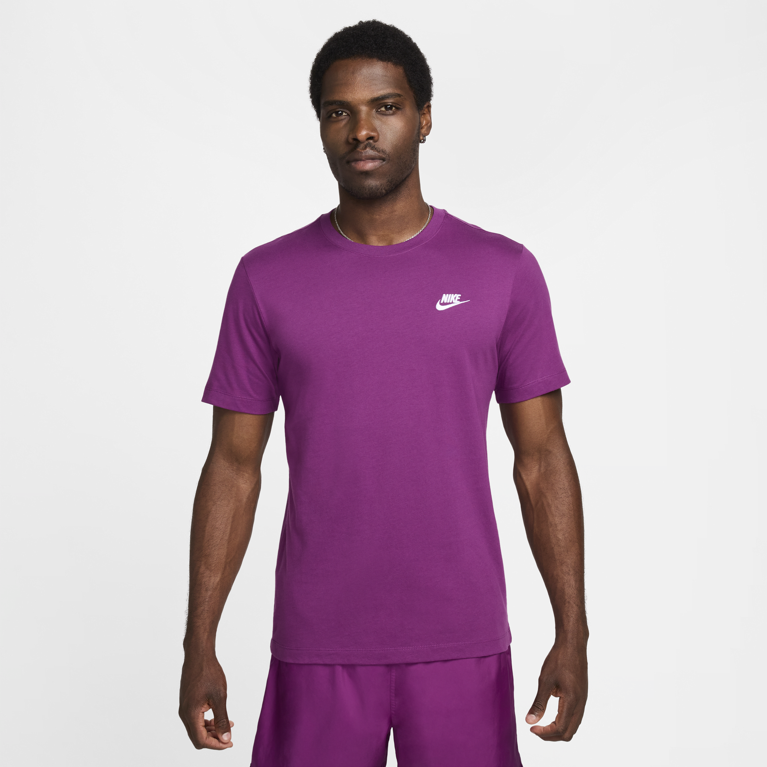 Nike Sportswear Club T-shirt voor heren Paars
