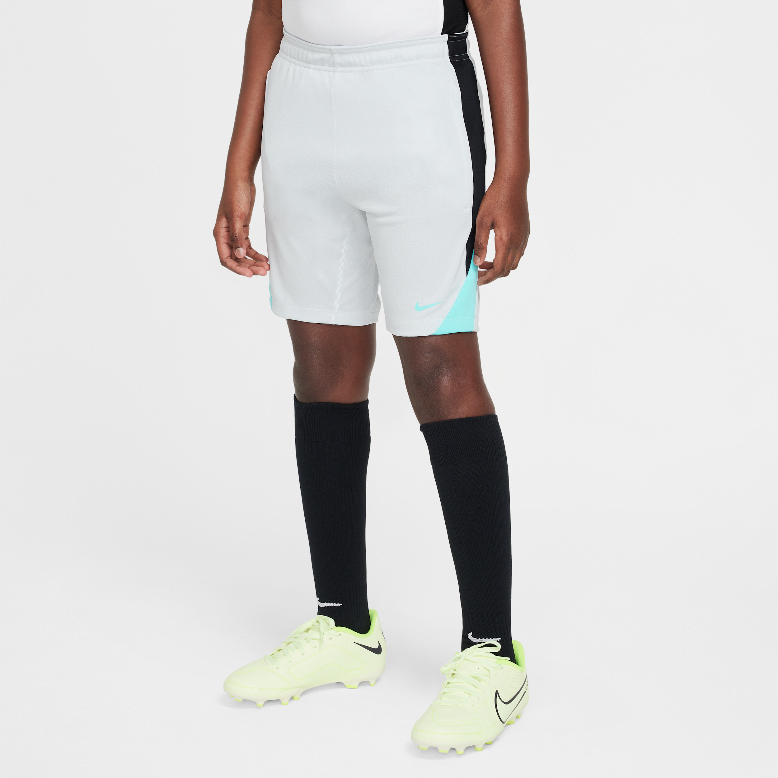 Short de foot Nike Dri-FIT Strike pour ado - Gris