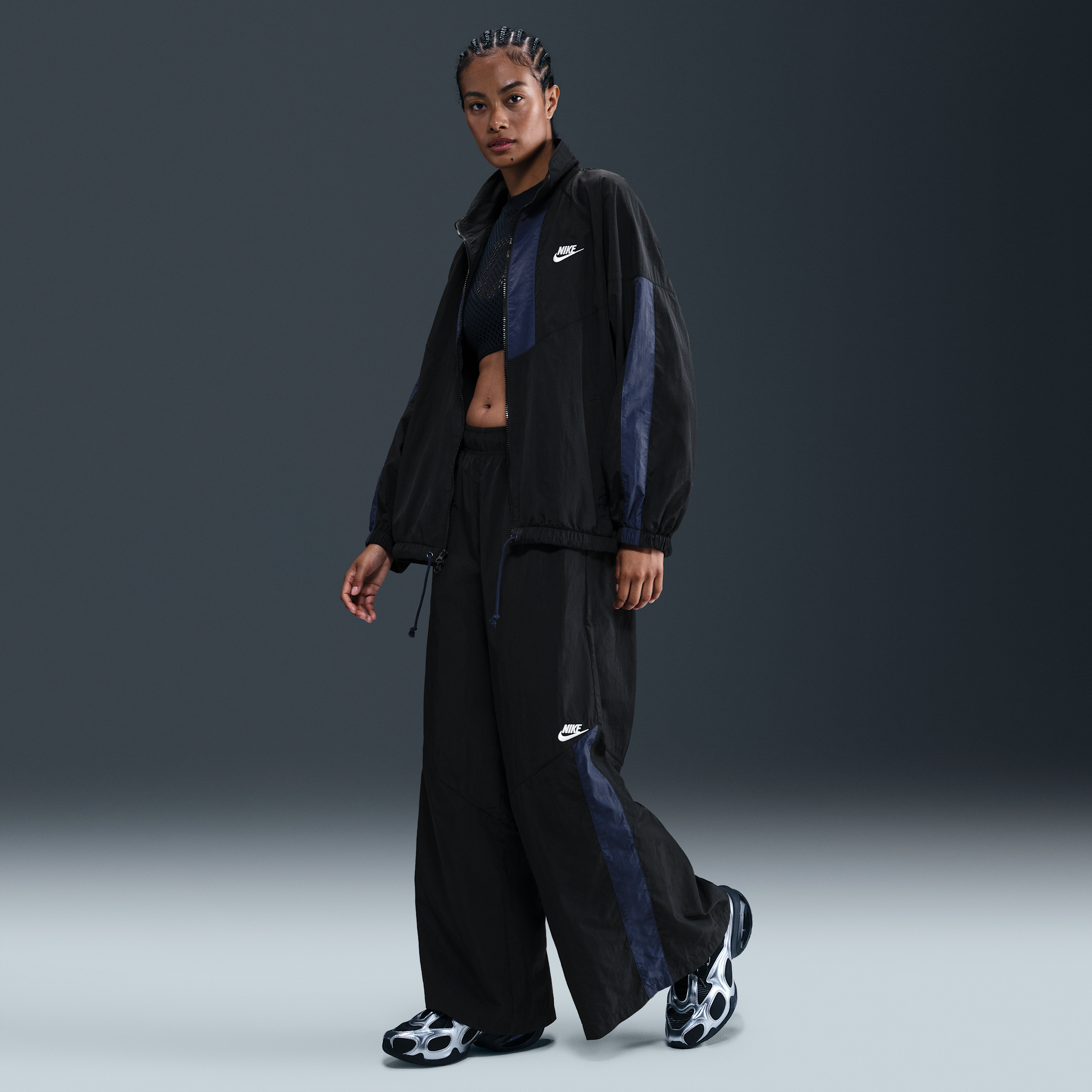Nike Sportswear Women's Wide-Leg Woven Trousers - Black - Sustainable Materials