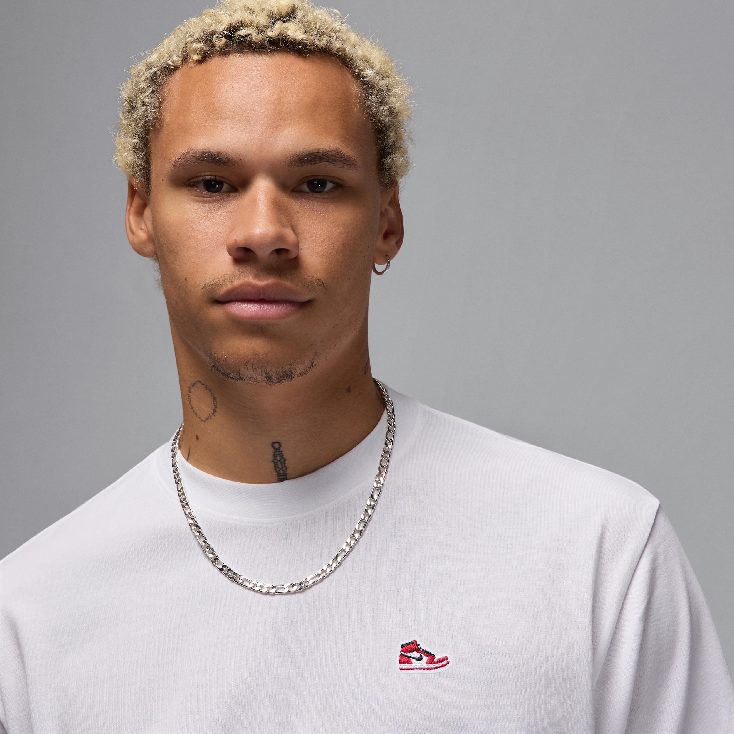 T-shirt à écusson sneaker Jordan pour homme - Blanc