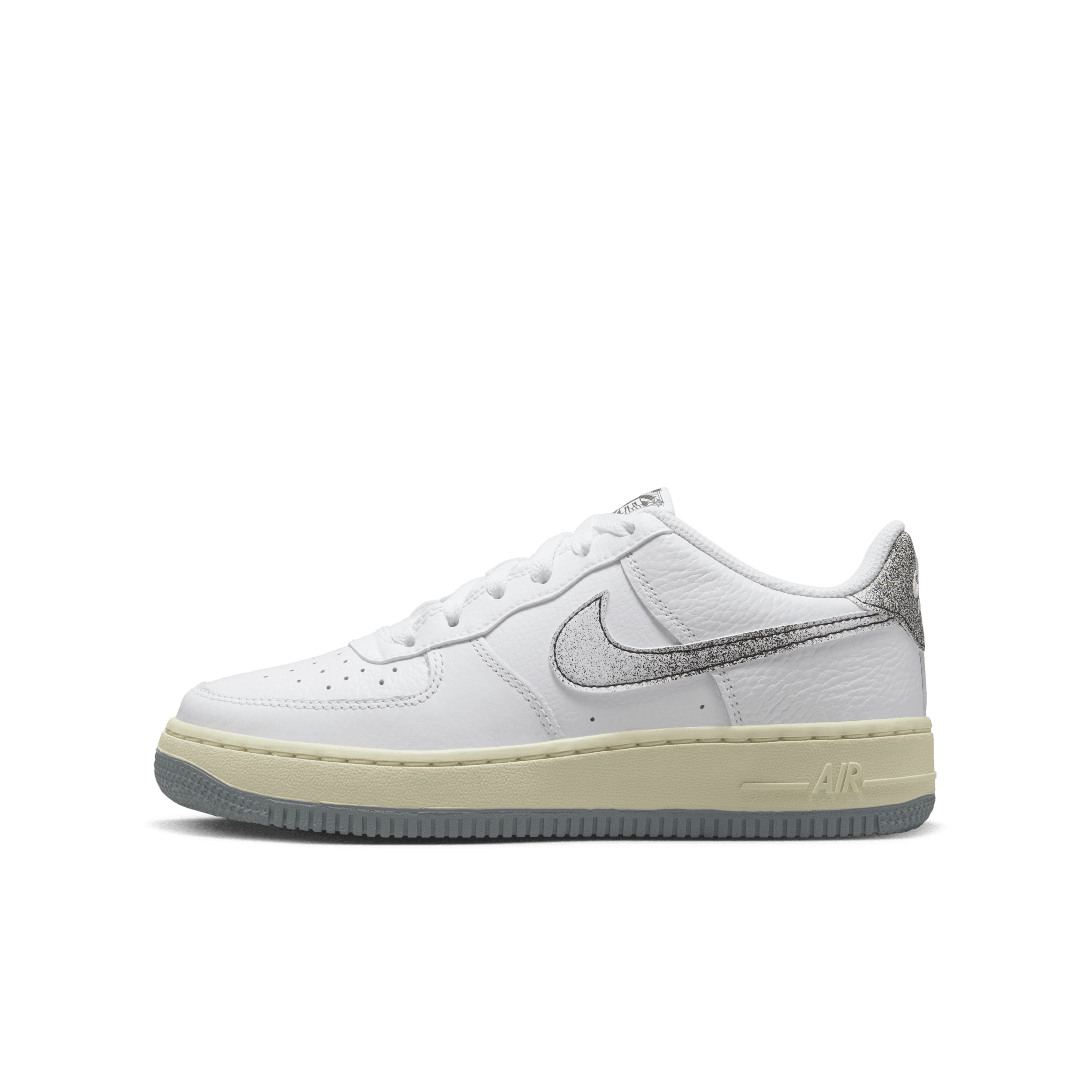 Nike Air Force 1 LV8 3-sko til større børn - hvid - DX1657-100