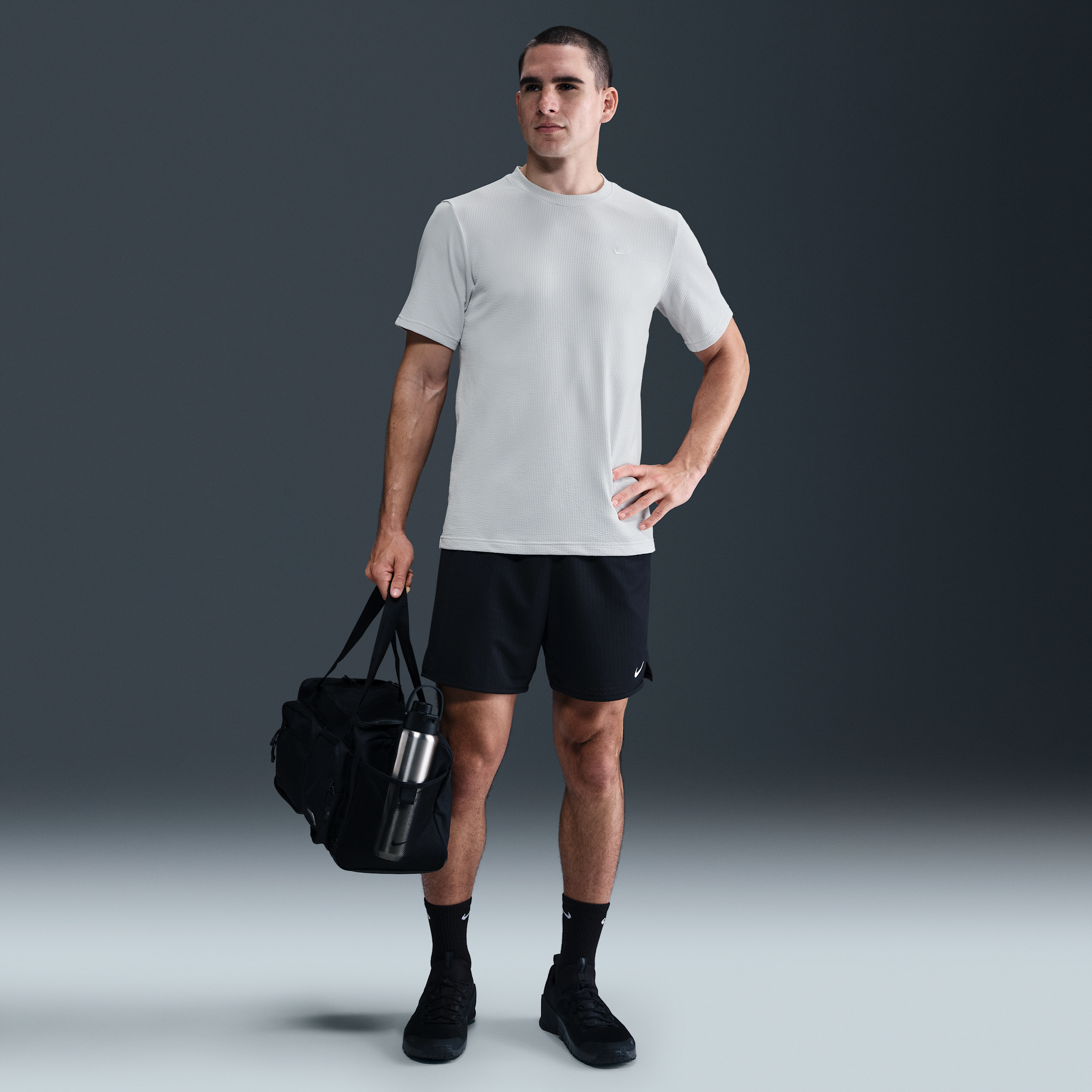 Haut à manches courtes Dri FIT Nike Primary pour homme - vue 5