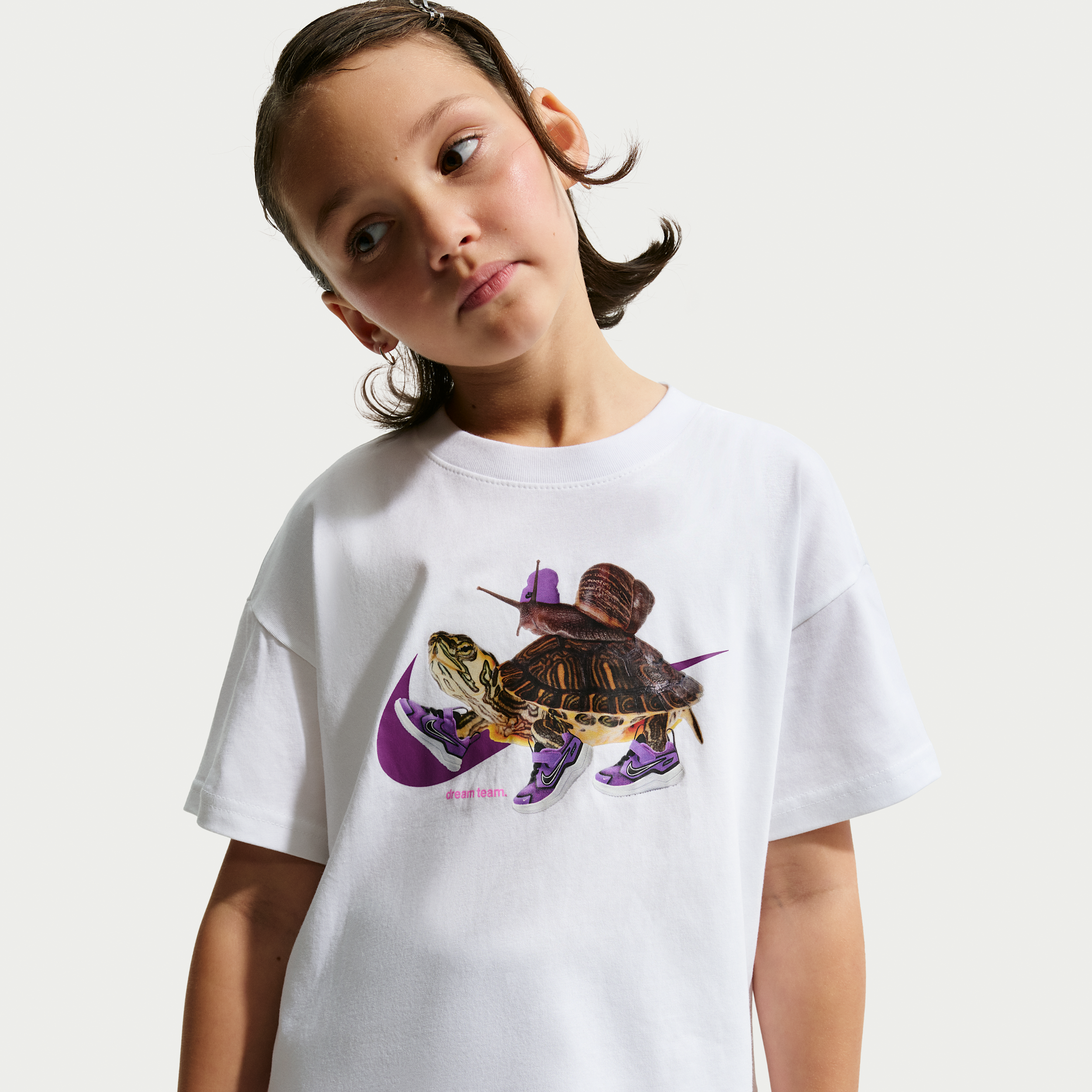 Nike Older Kids (Girls) Boxy T-Shirt