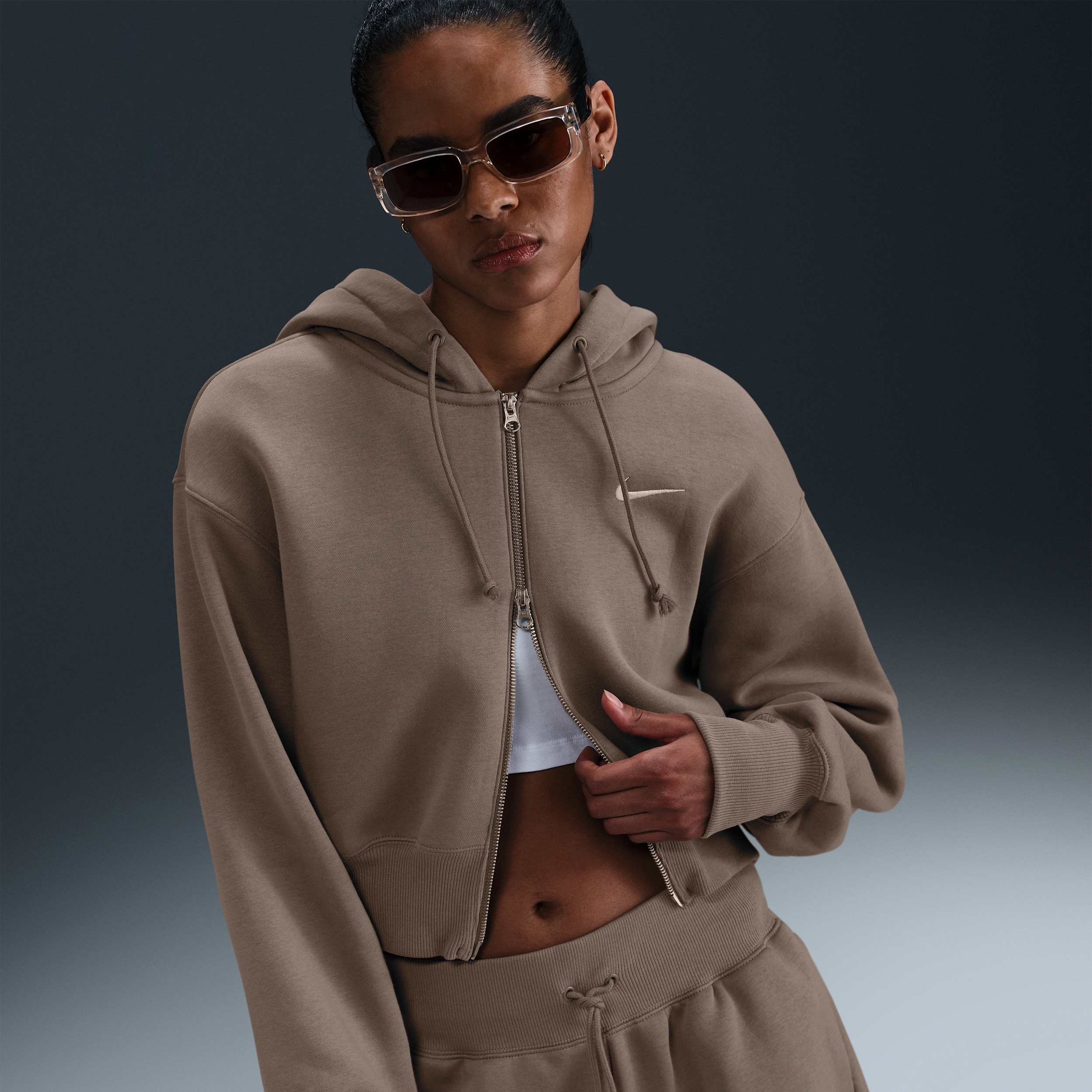 Nike Phoenix Fleece Women's Loose Cropped Full-Zip Hoodie - Brown - Fleece