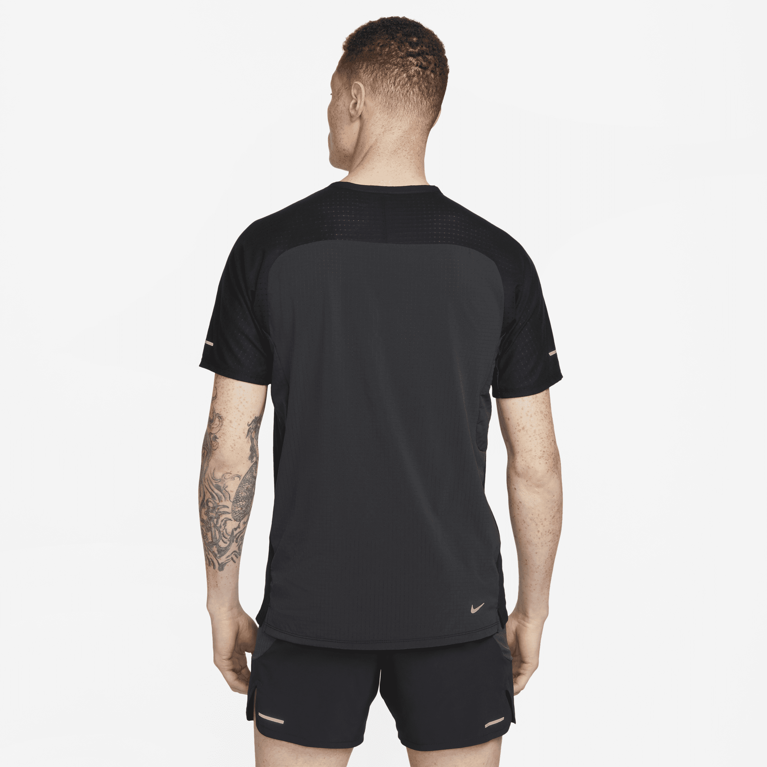 Haut de running Dri-FIT à manches courtes Nike Trail Solar Chase pour homme - Noir