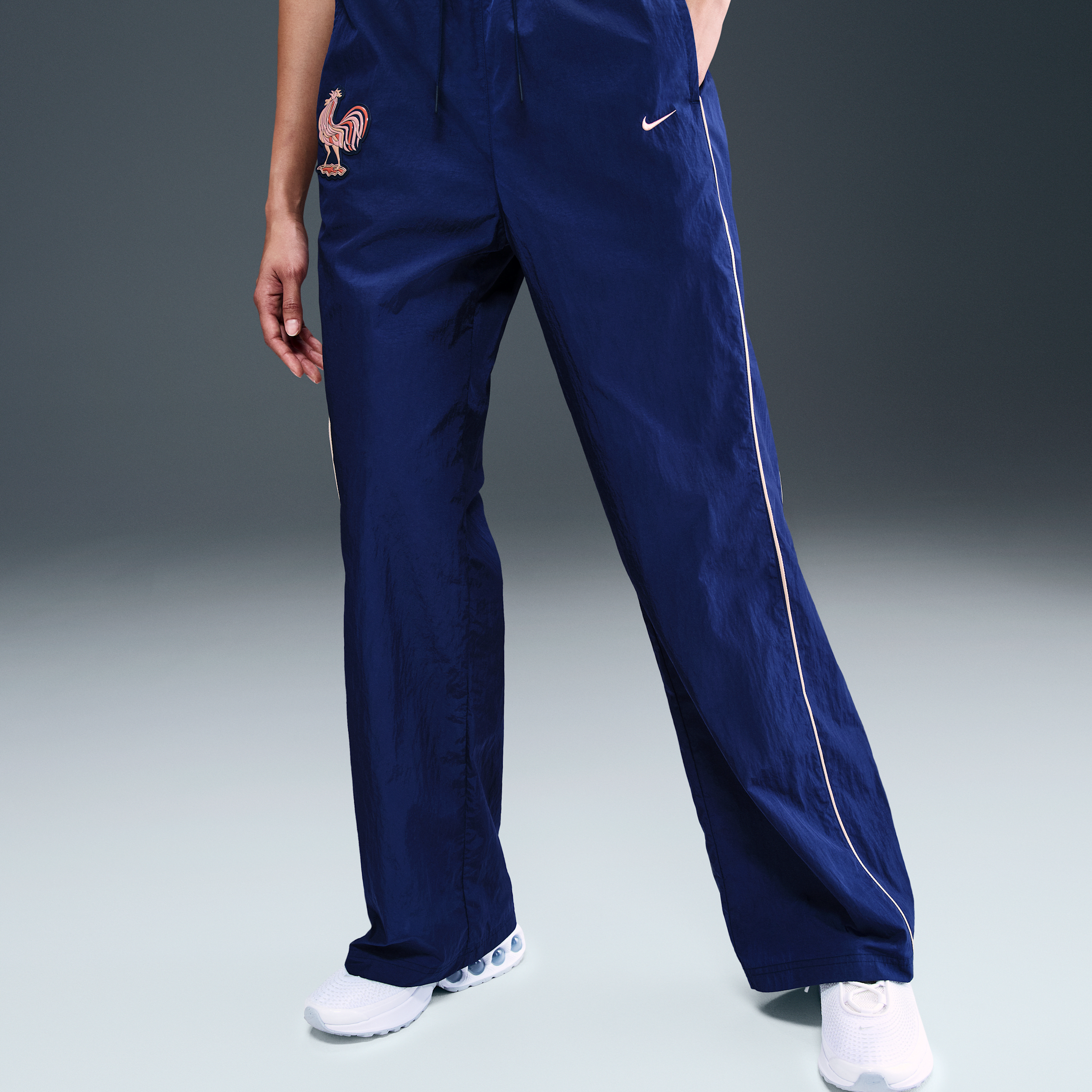 Thumbnail - FFF Windrunner Nike Football Webhose mit hohem Bund (Damen) - Blau