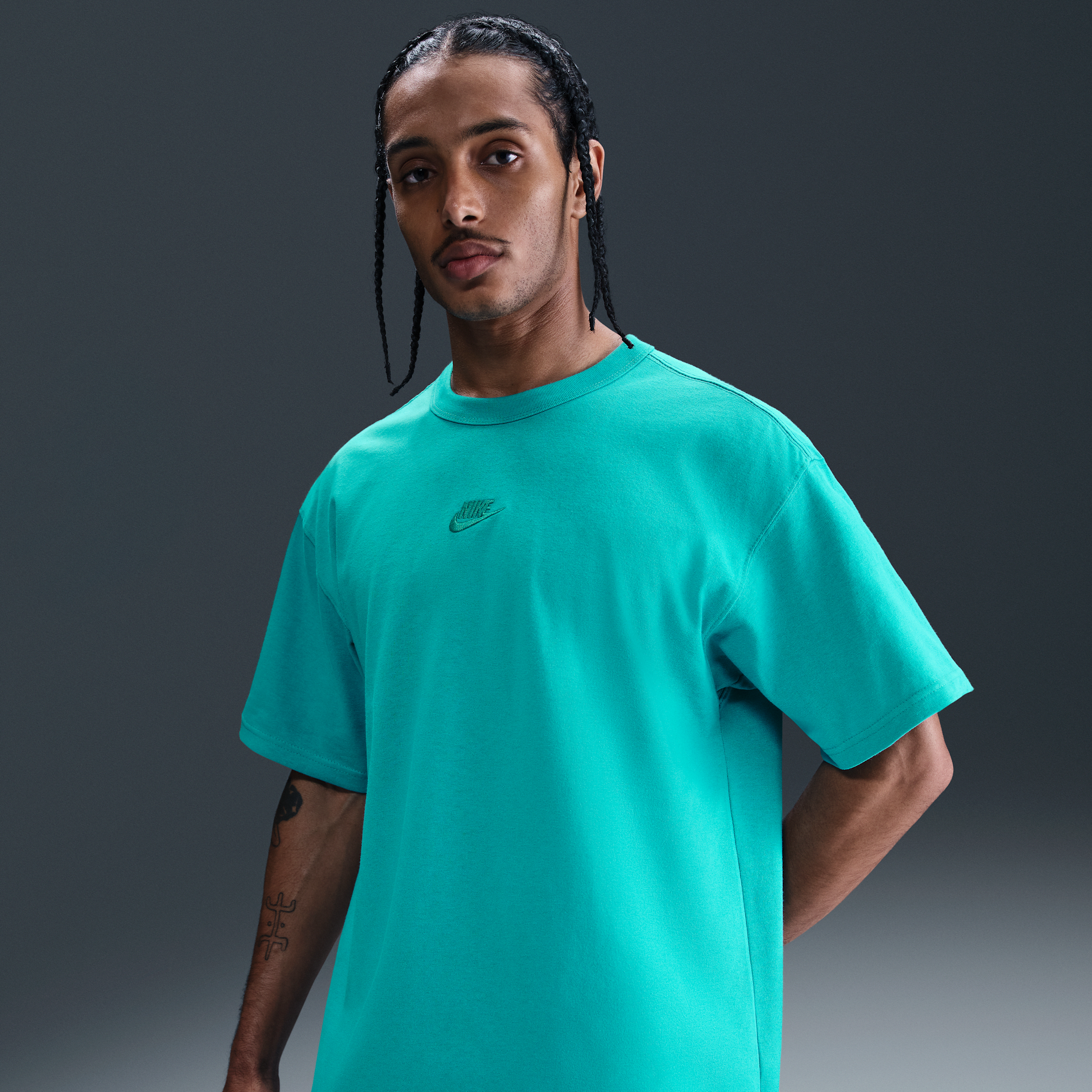 Thumbnail - Nike Sportswear Premium Essentials Herren-T-Shirt - Grün