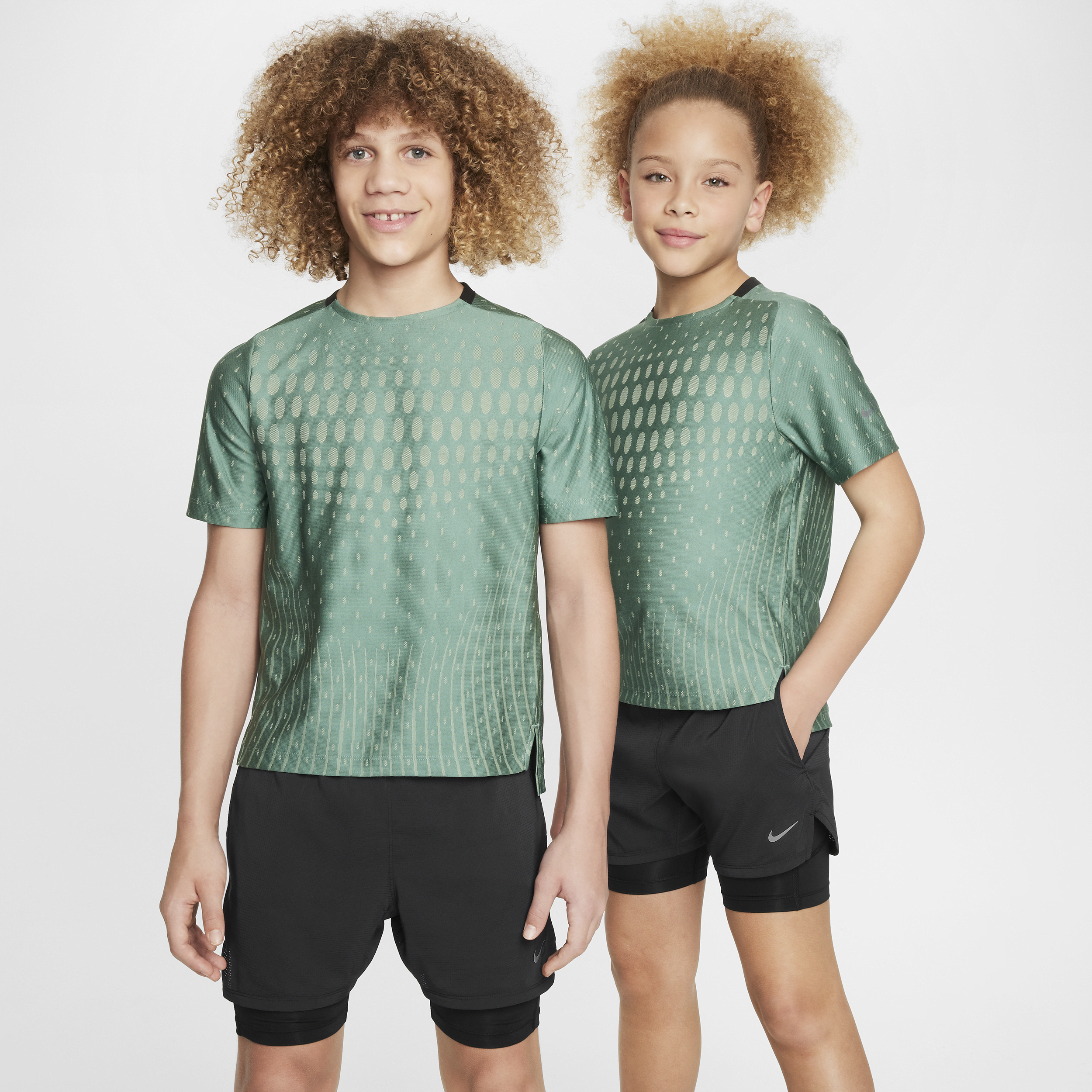 Nike Multi Tech Dri-FIT ADV trainingstop voor jongens Groen