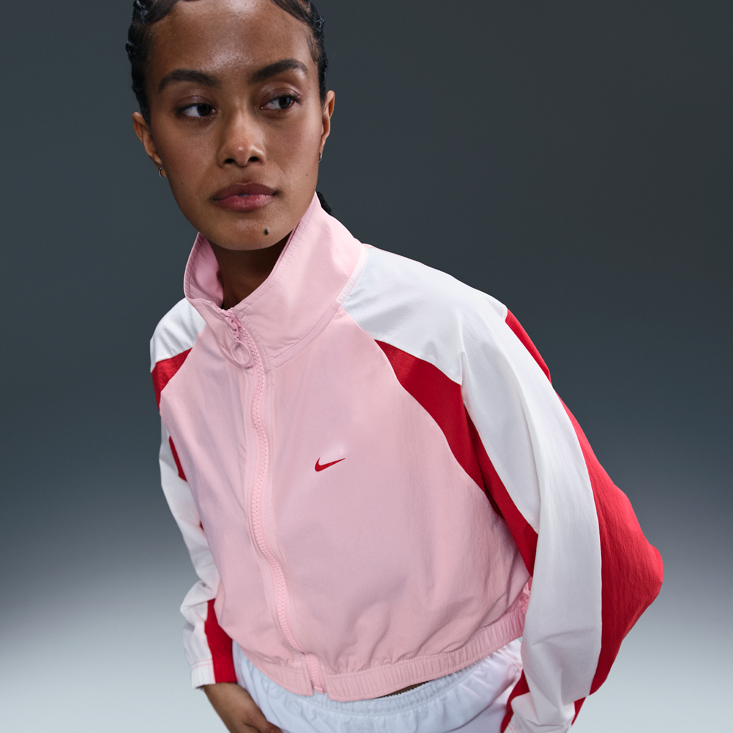 Nike Sportswear Geweven damesjack - Roze