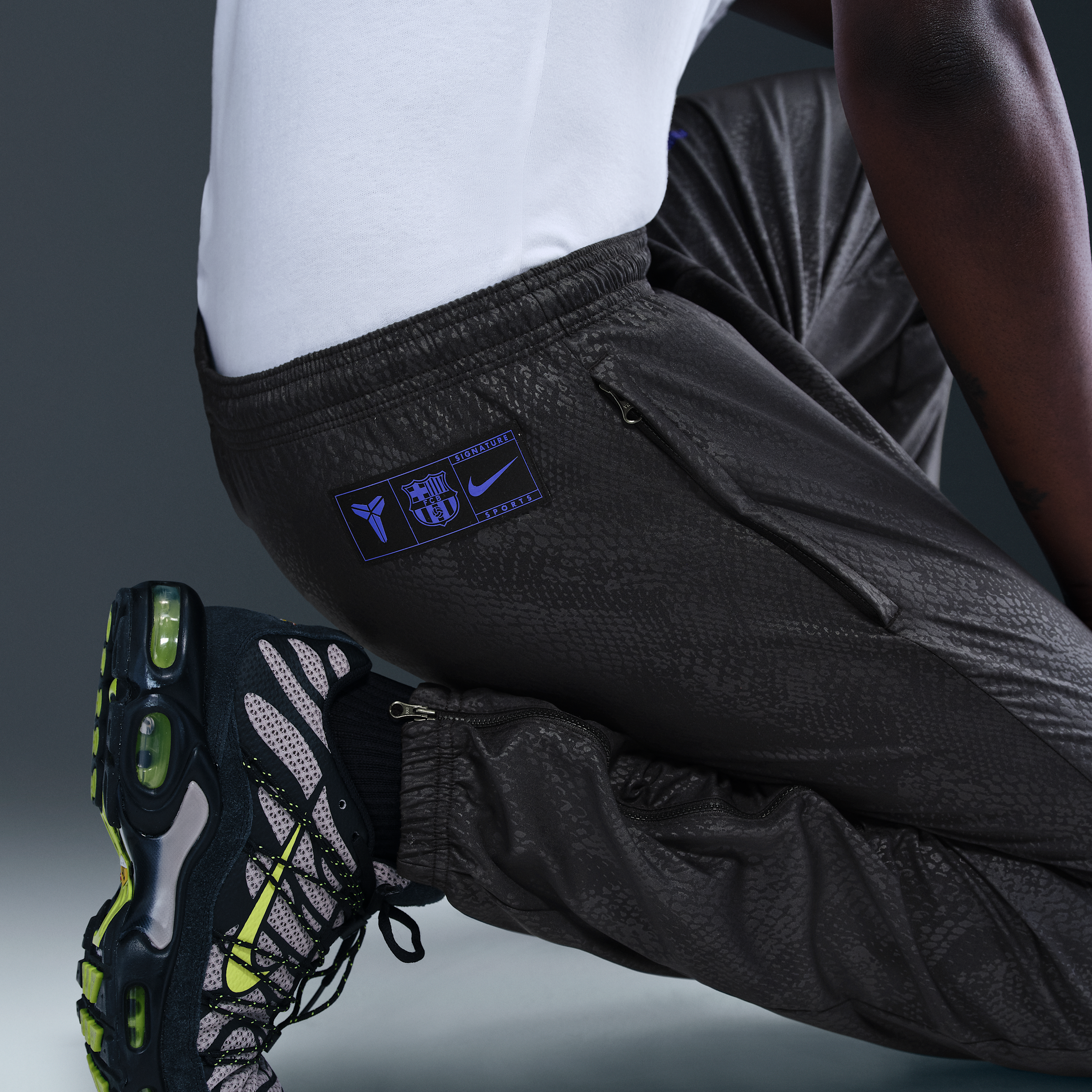 Thumbnail - FC Barcelona Away Kobe Fußball-Trainingshose mit Grafik (Herren) - Schwarz