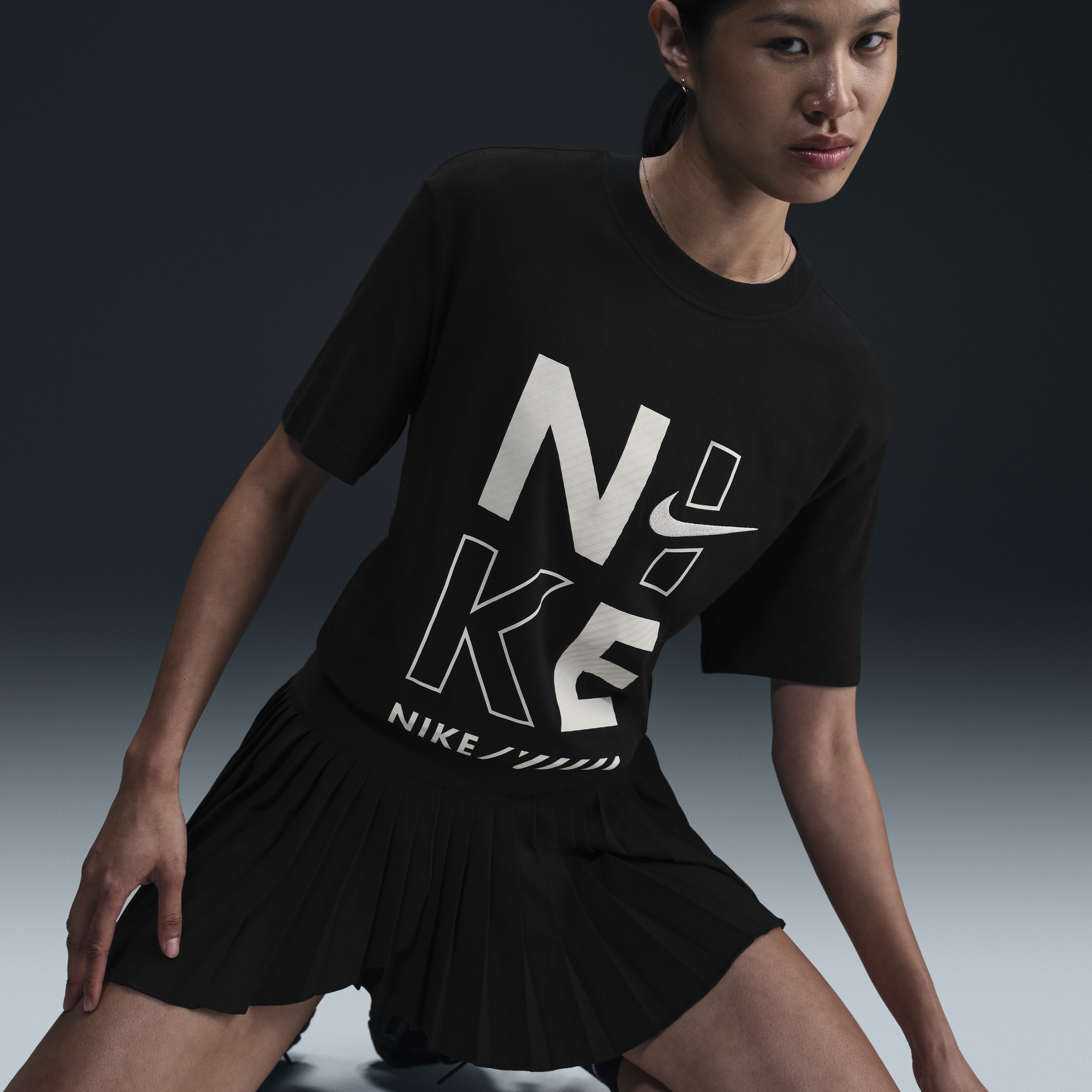 T-shirt Nike Sportswear pour femme - Noir