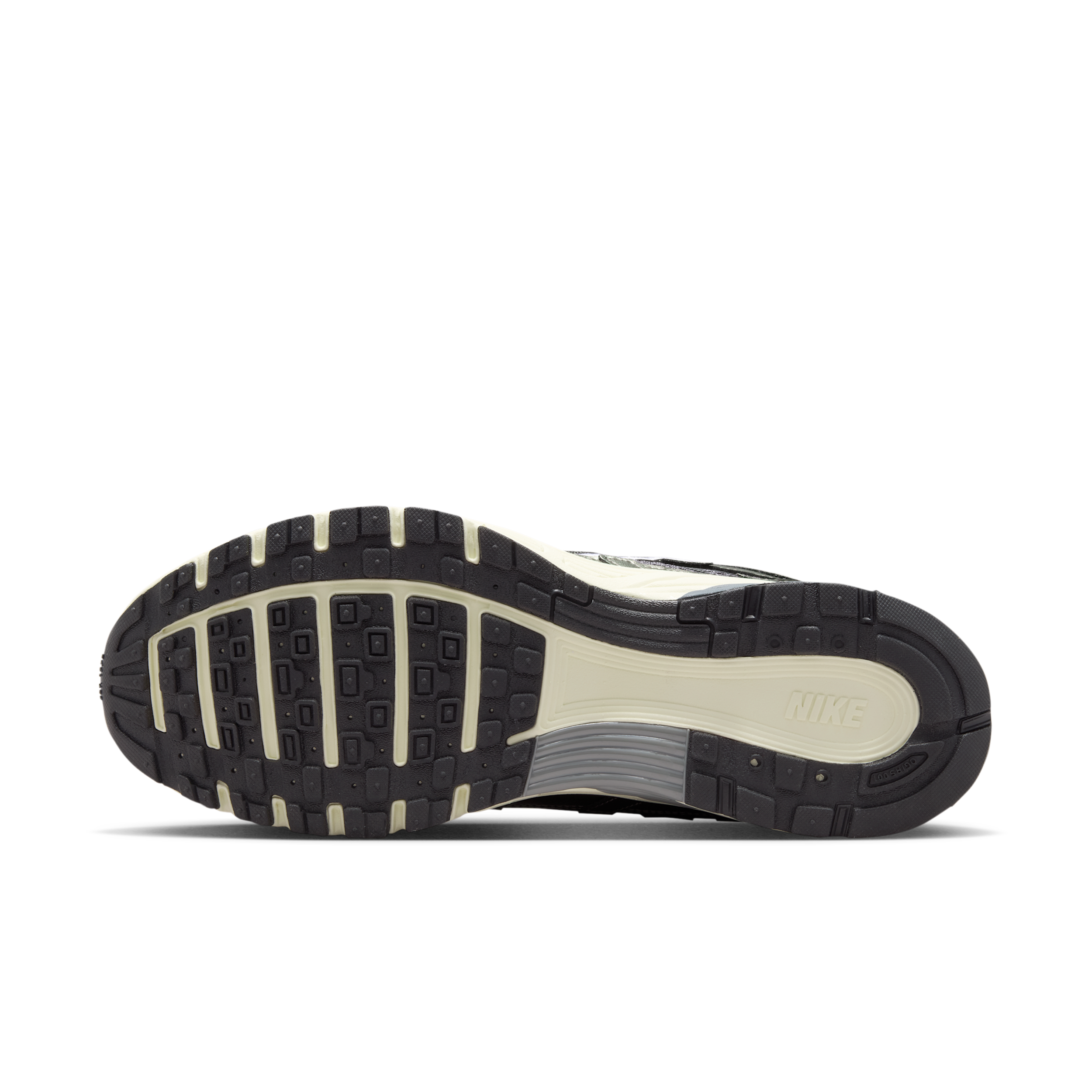 Nike P-6000 nouveauté