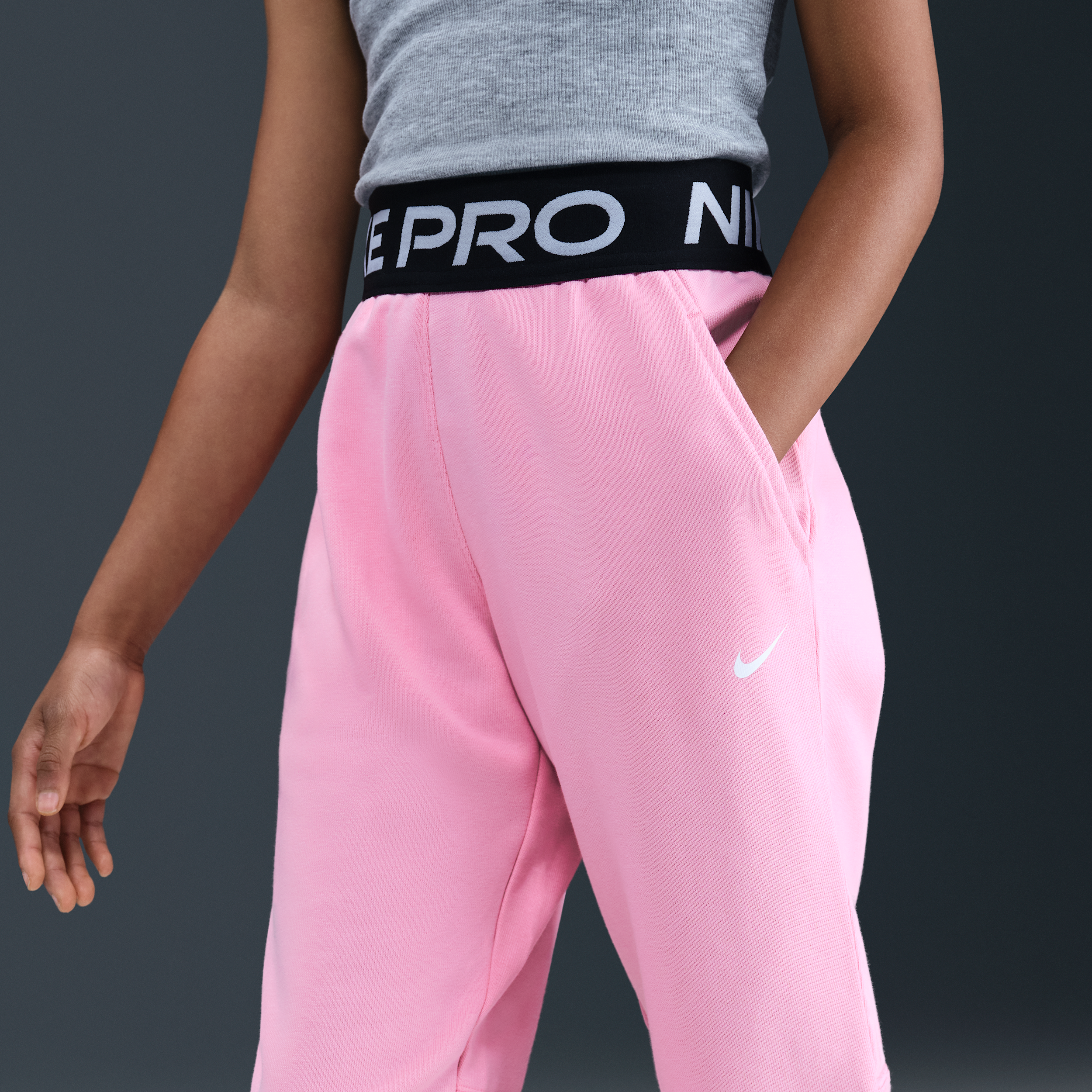 Thumbnail - Nike Pro Dri-FIT-Jogger aus Fleece (ältere Kinder, Mädchen) - Pink