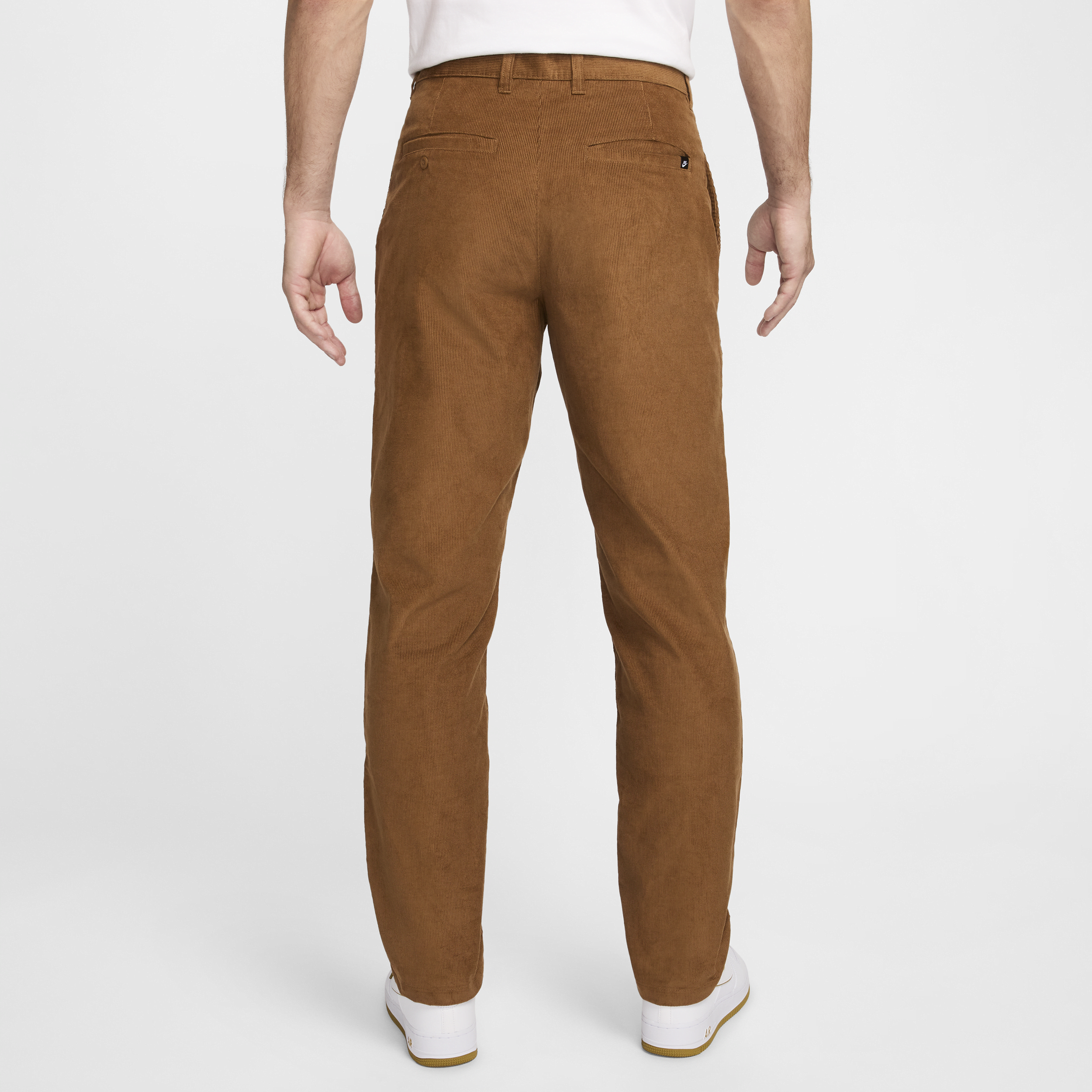 Pantalon chino en velours côtelé Nike Club pour homme - Marron