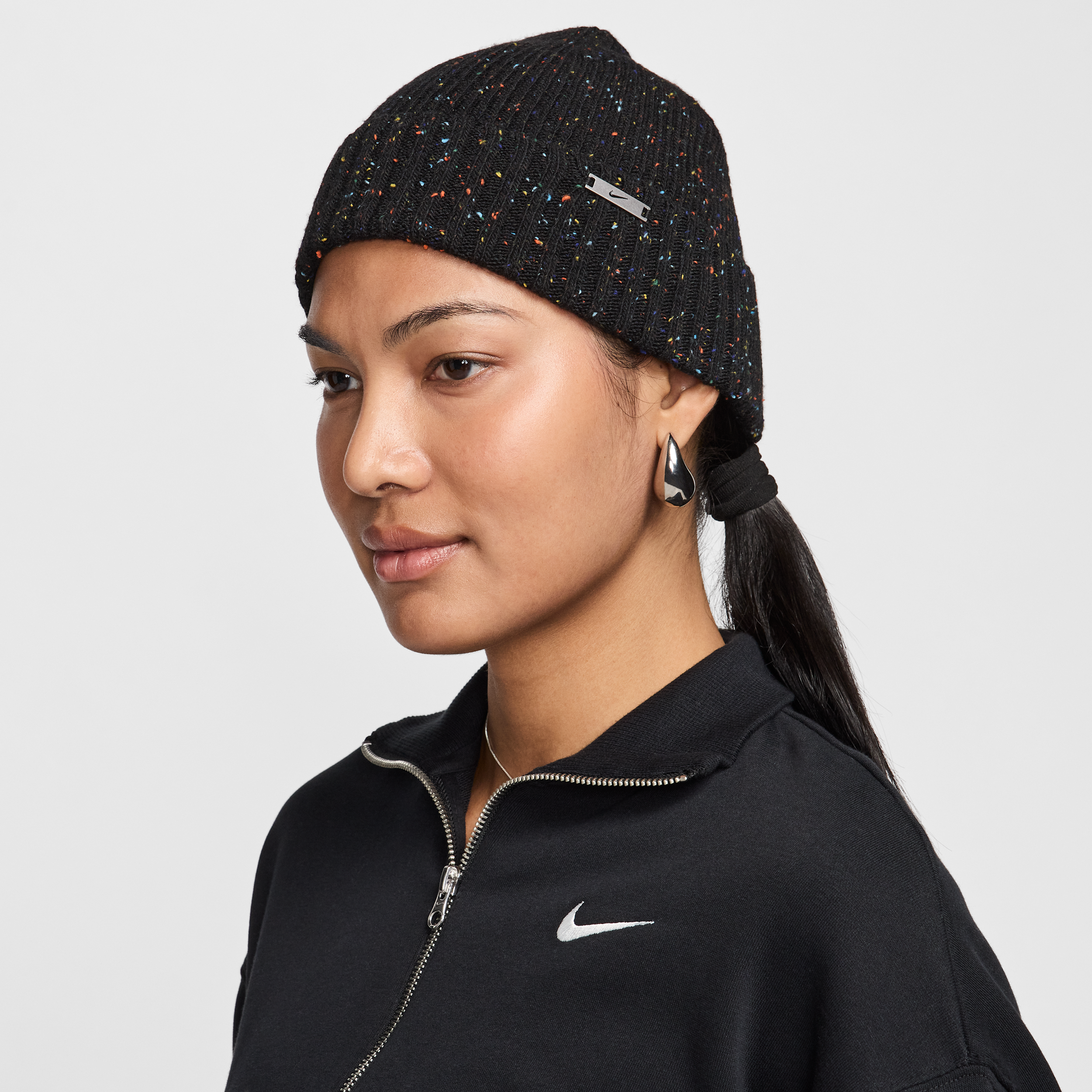 Thumbnail - Nike Terra Life Beanie mit kurzem Umschlag - Schwarz
