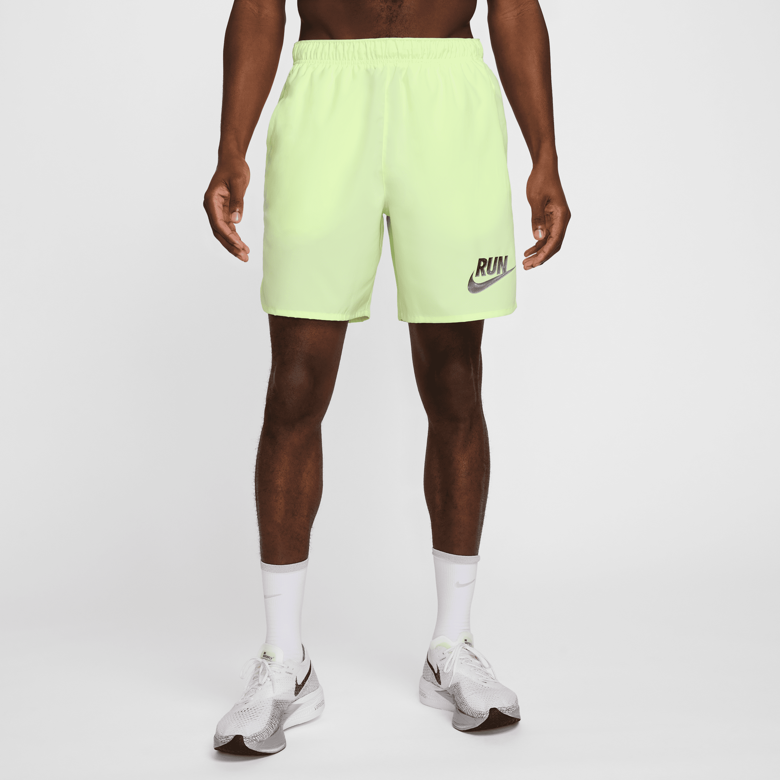 Shorts da running Dri-FIT non foderati 18 cm Nike Challenger Run Energy – Uomo - Giallo