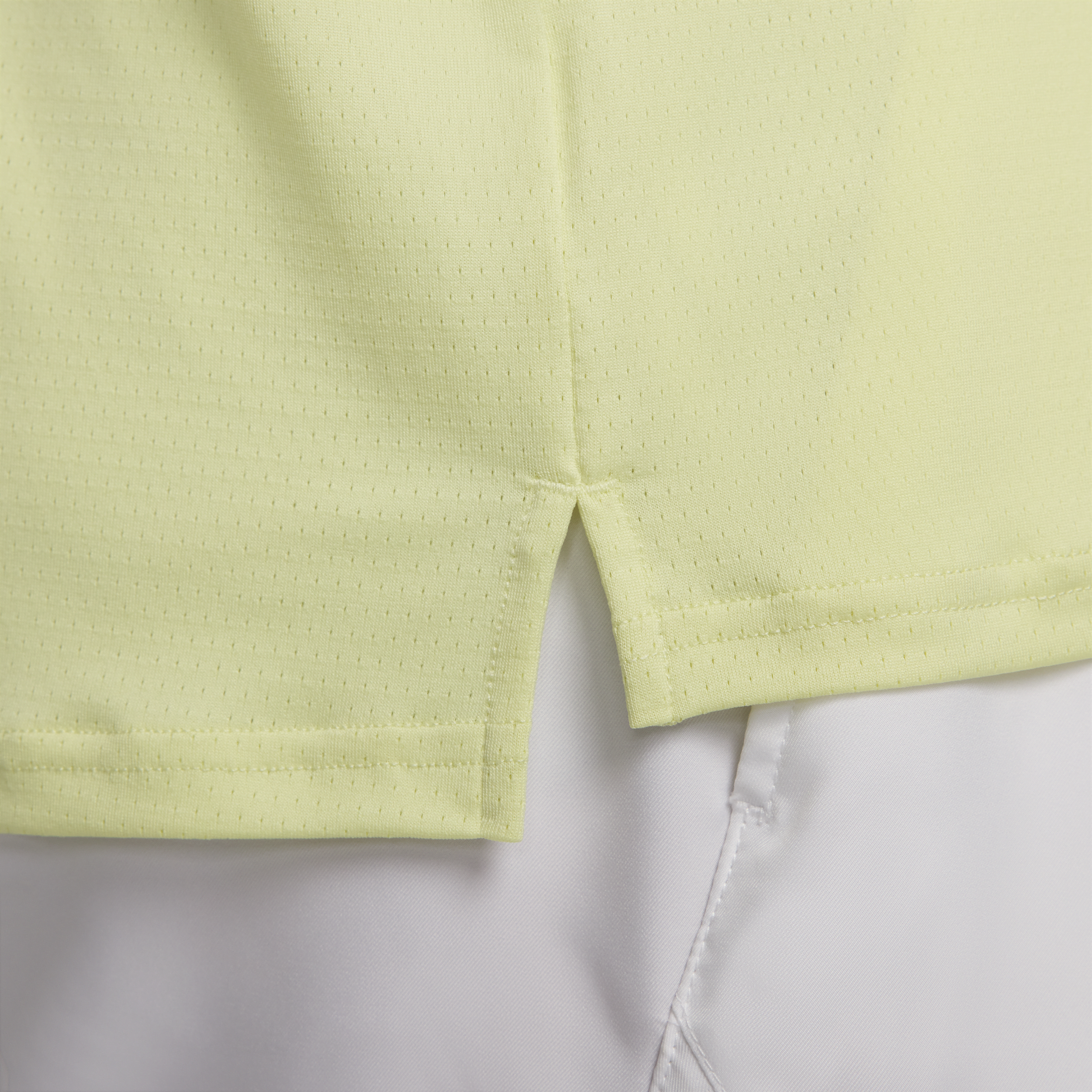 Nike Court Advantage Dri-FIT tennispolo voor heren Geel