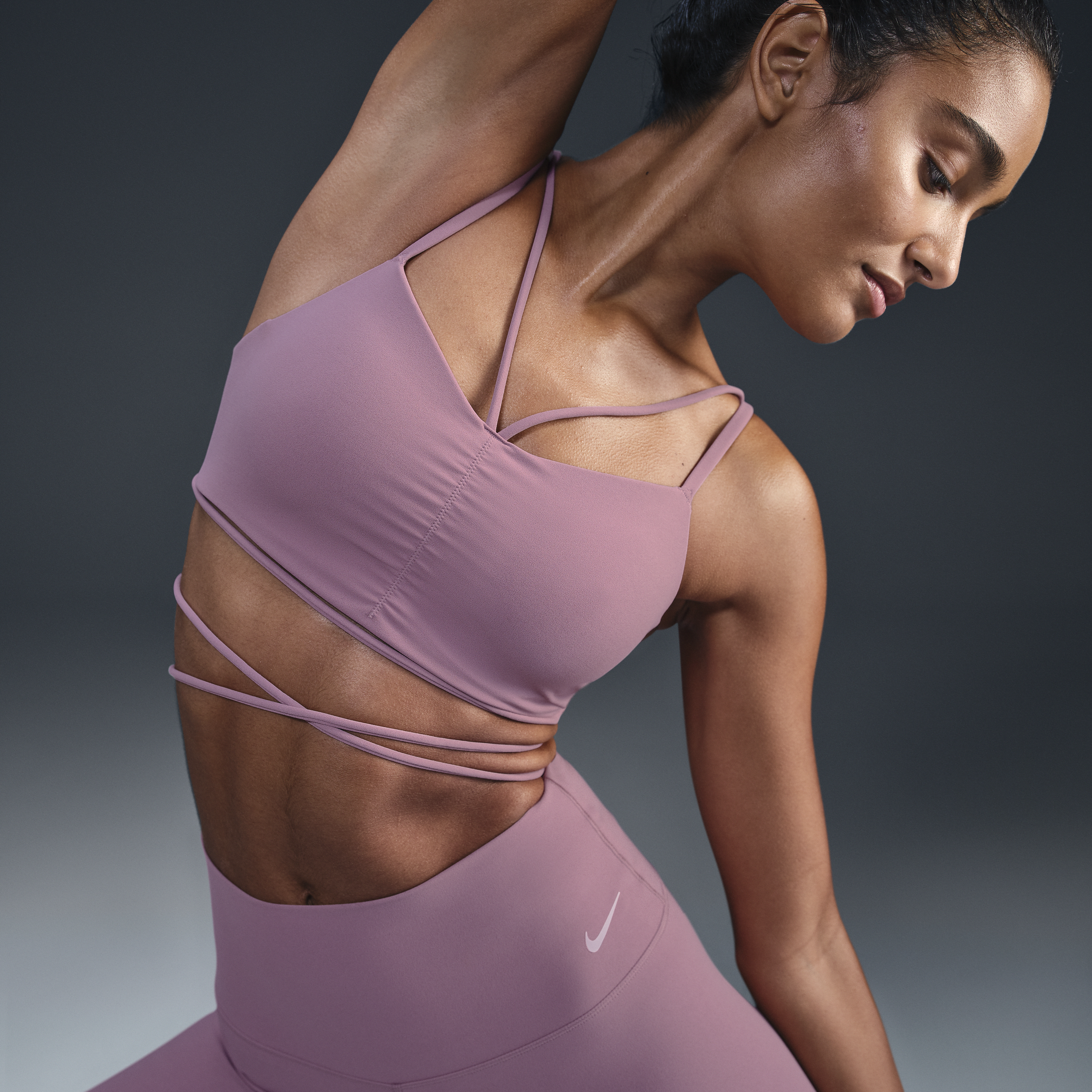 Nike Zenvy Strappy Wrap padded sport-bh met lichte ondersteuning - Paars