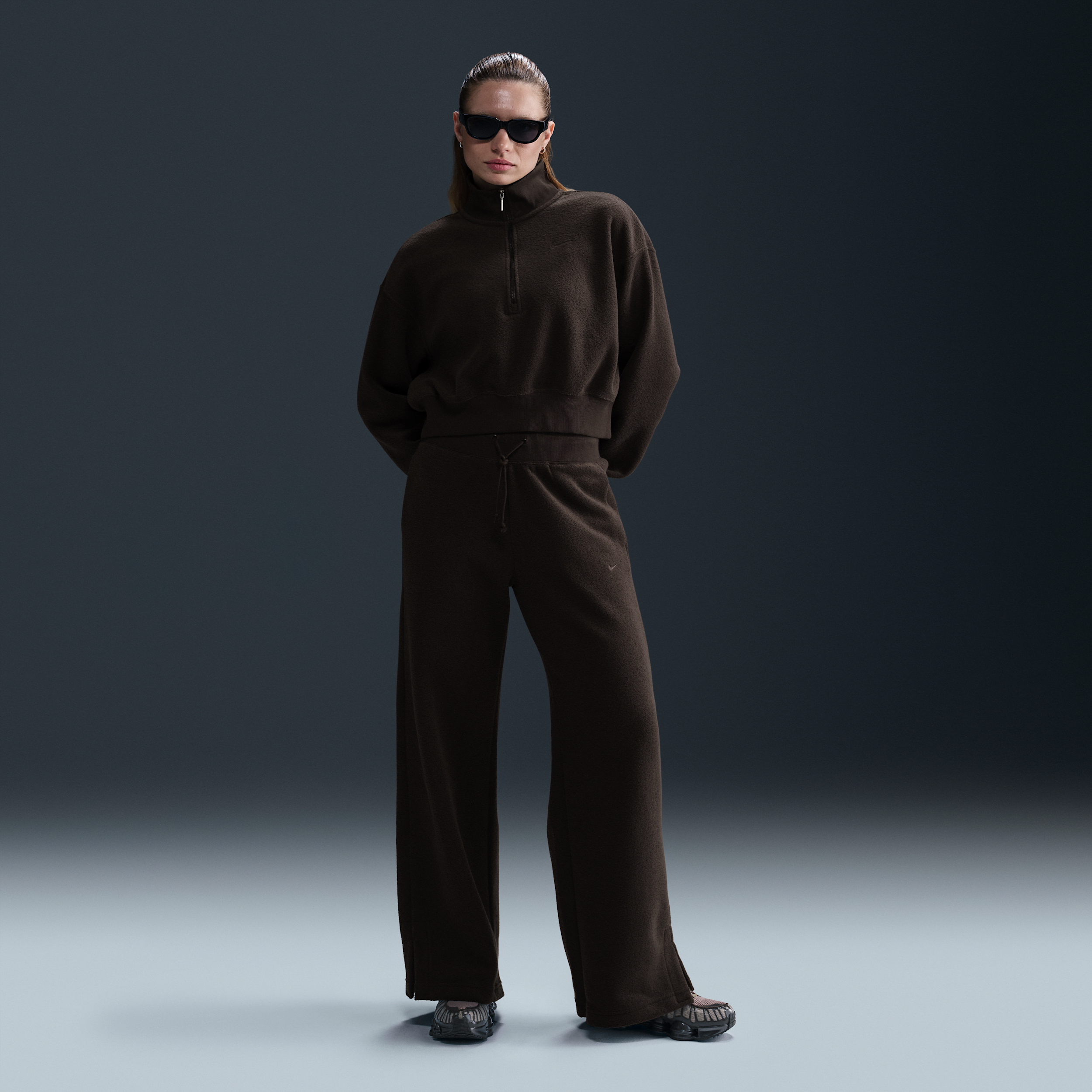 Pantalon ample à taille haute en tissu Fleece confortable Nike Sportswear Phoenix Plush pour femme - Marron