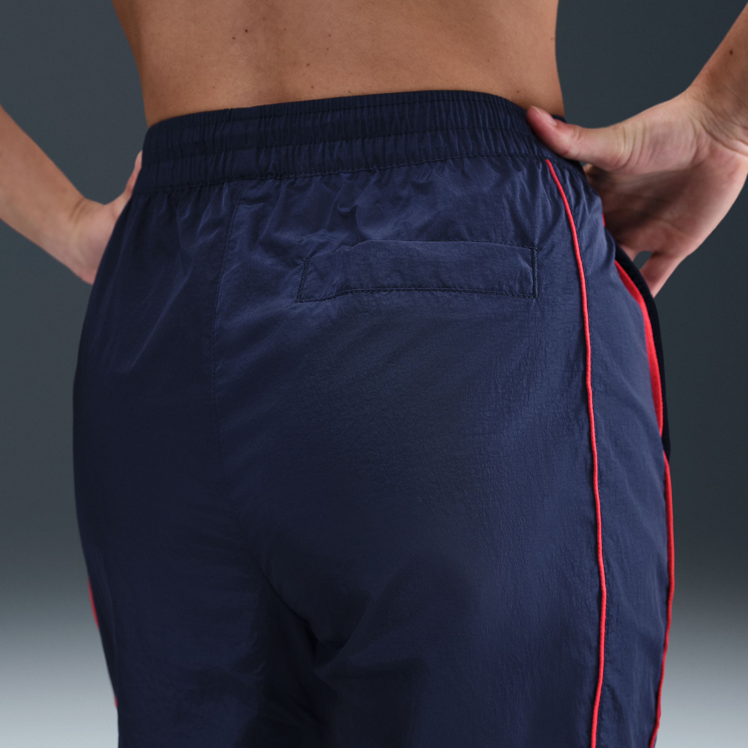 Thumbnail - Paris Saint-Germain Windrunner Nike Football Hose mit hohem Bund und offenem Saum (Damen) - Blau