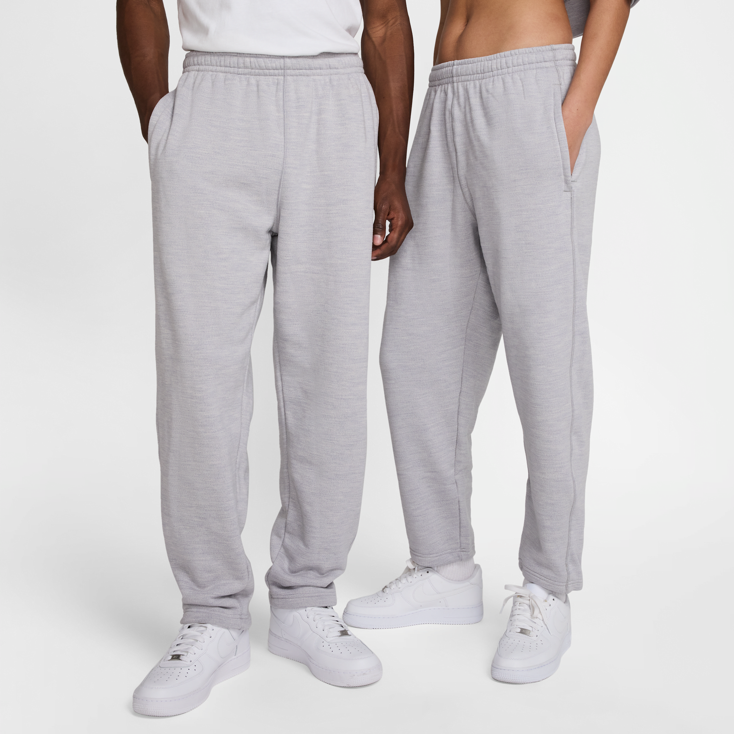 Thumbnail - Nike Wool Classics Fleece-Hose mit offenem Saum - Grau