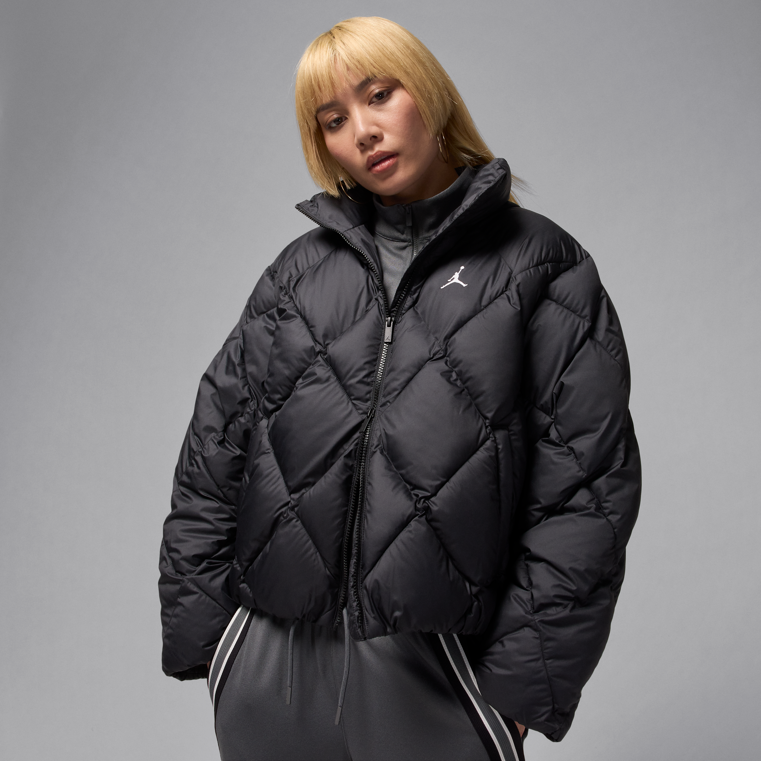 Nike Jordan Brooklyn Womens Quilted Puffer Jacket - Black - Polyester