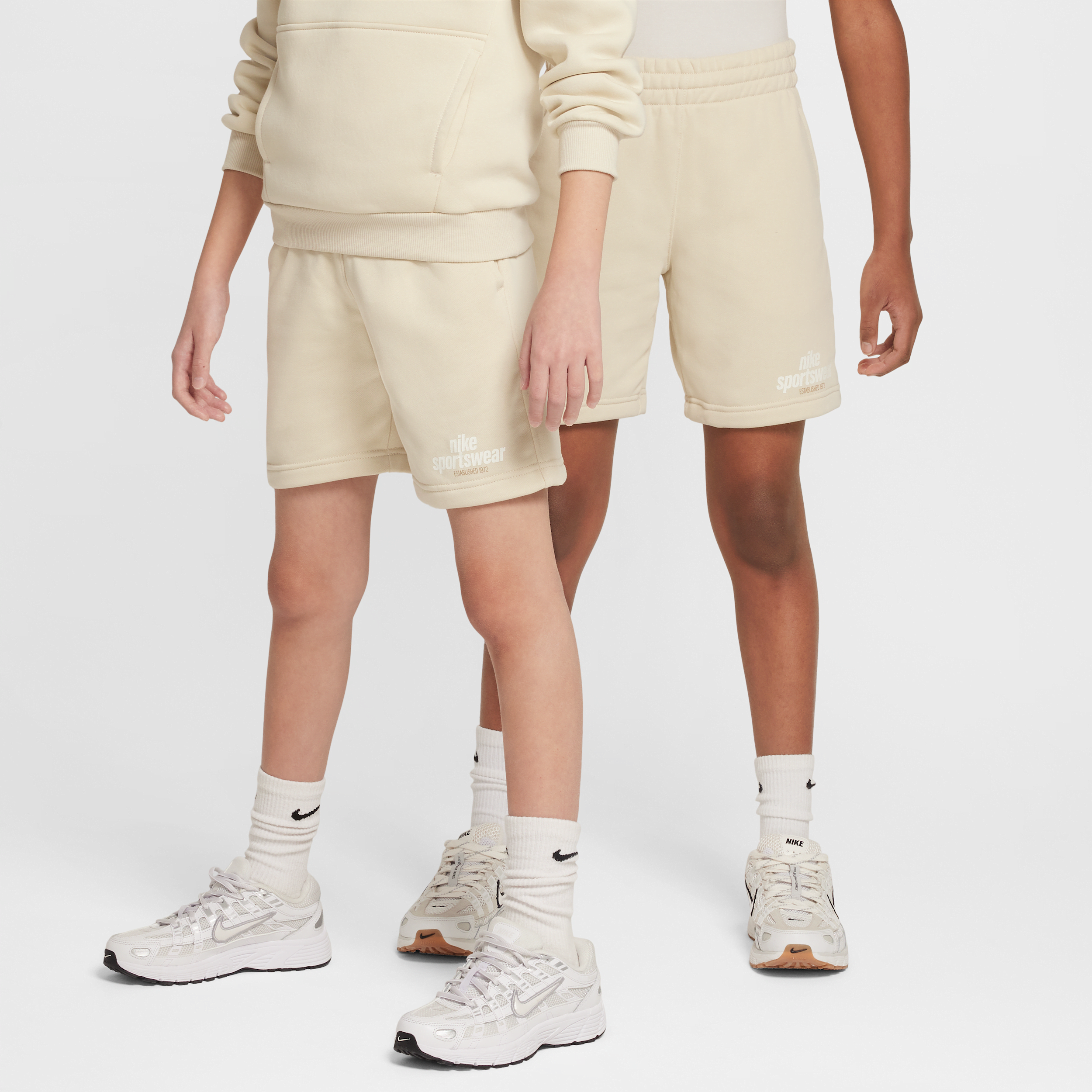 Nike Sportswear Club Older Kids' French Terry Shorts - Brown - Fleece > Club Fleece