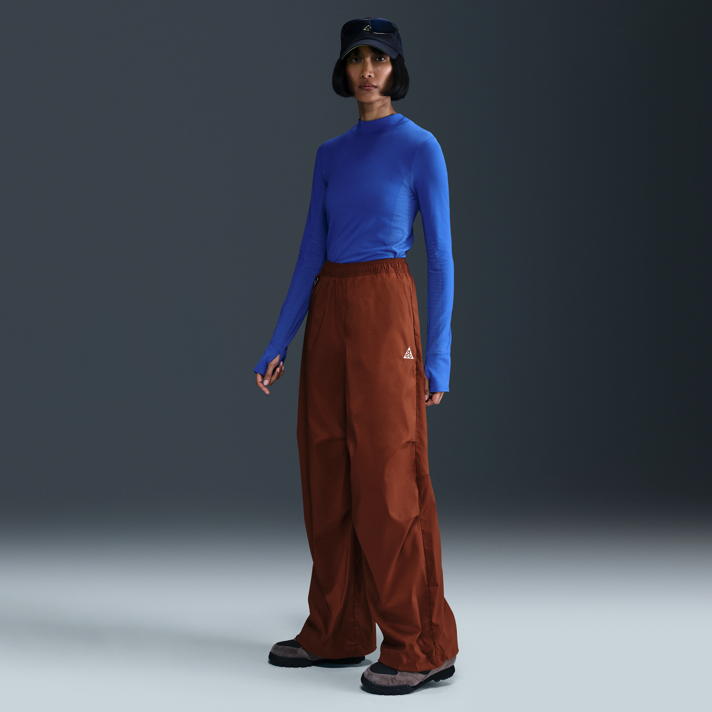 Thumbnail - Nike ACG "Activitorium" UV-Hose mit hohem Taillenbund (Damen) - Braun