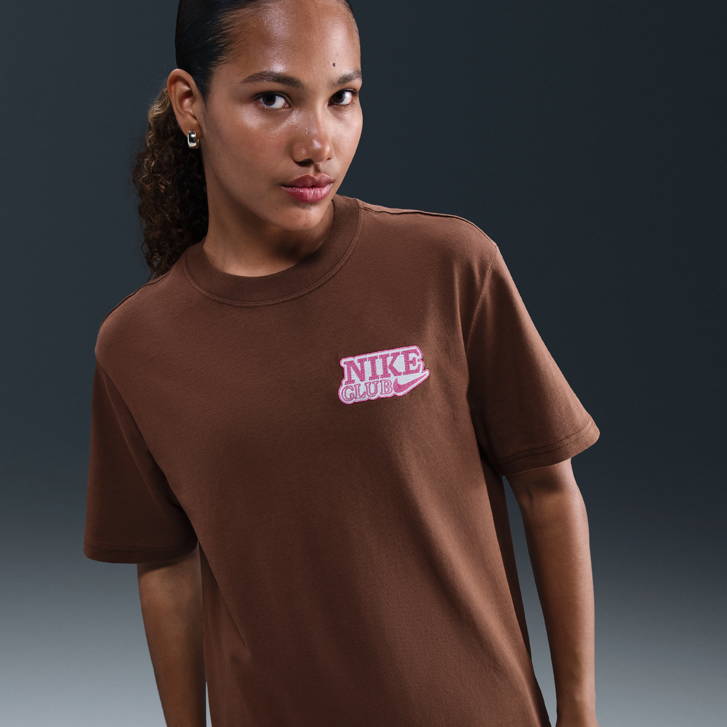 Thumbnail - Nike lockeres Oversize-T-Shirt - Braun