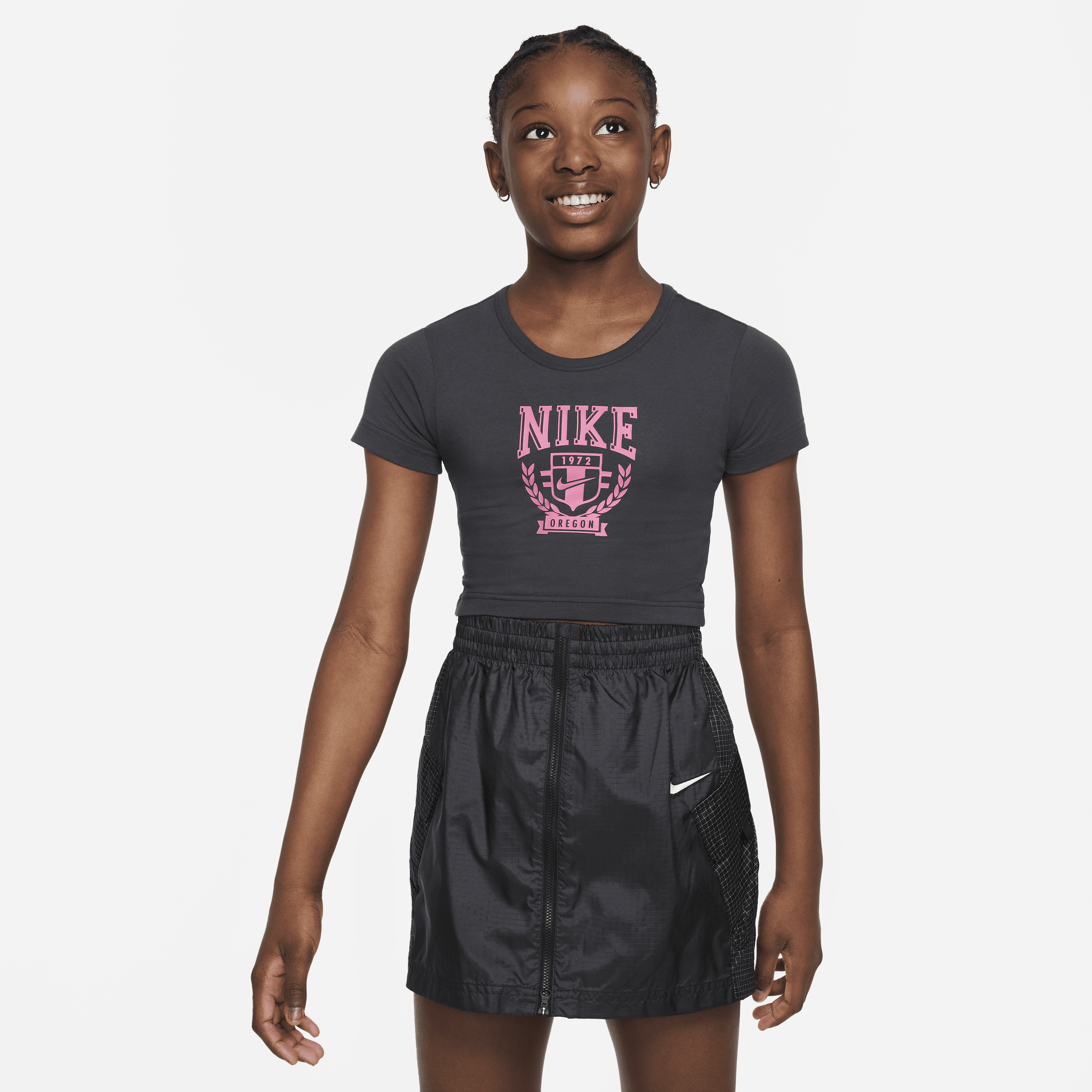 Nike Sportswear T-shirt met graphic voor meisjes Grijs