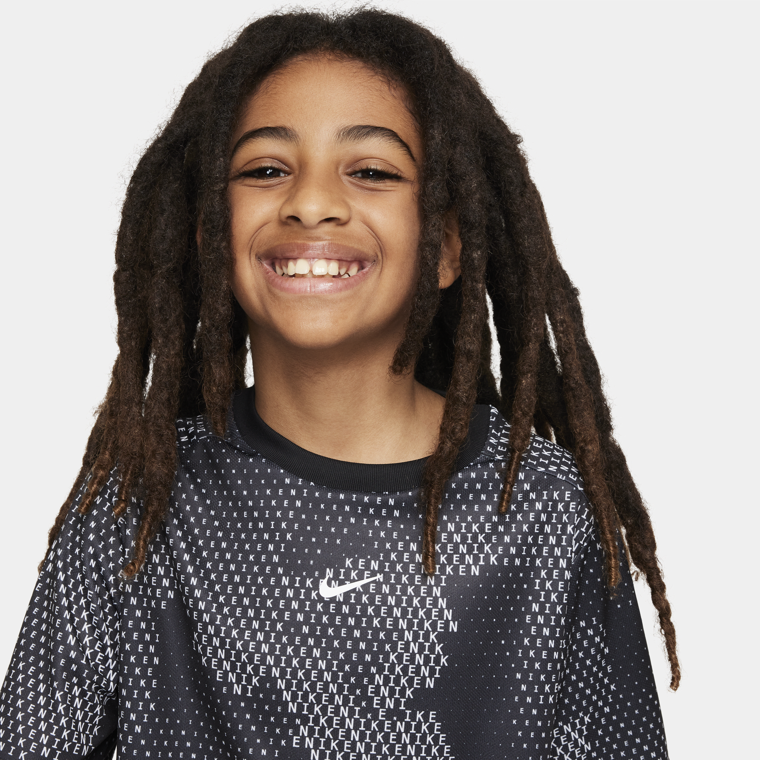 Nike Multi jongenstop met Dri-FIT en korte mouwen Zwart
