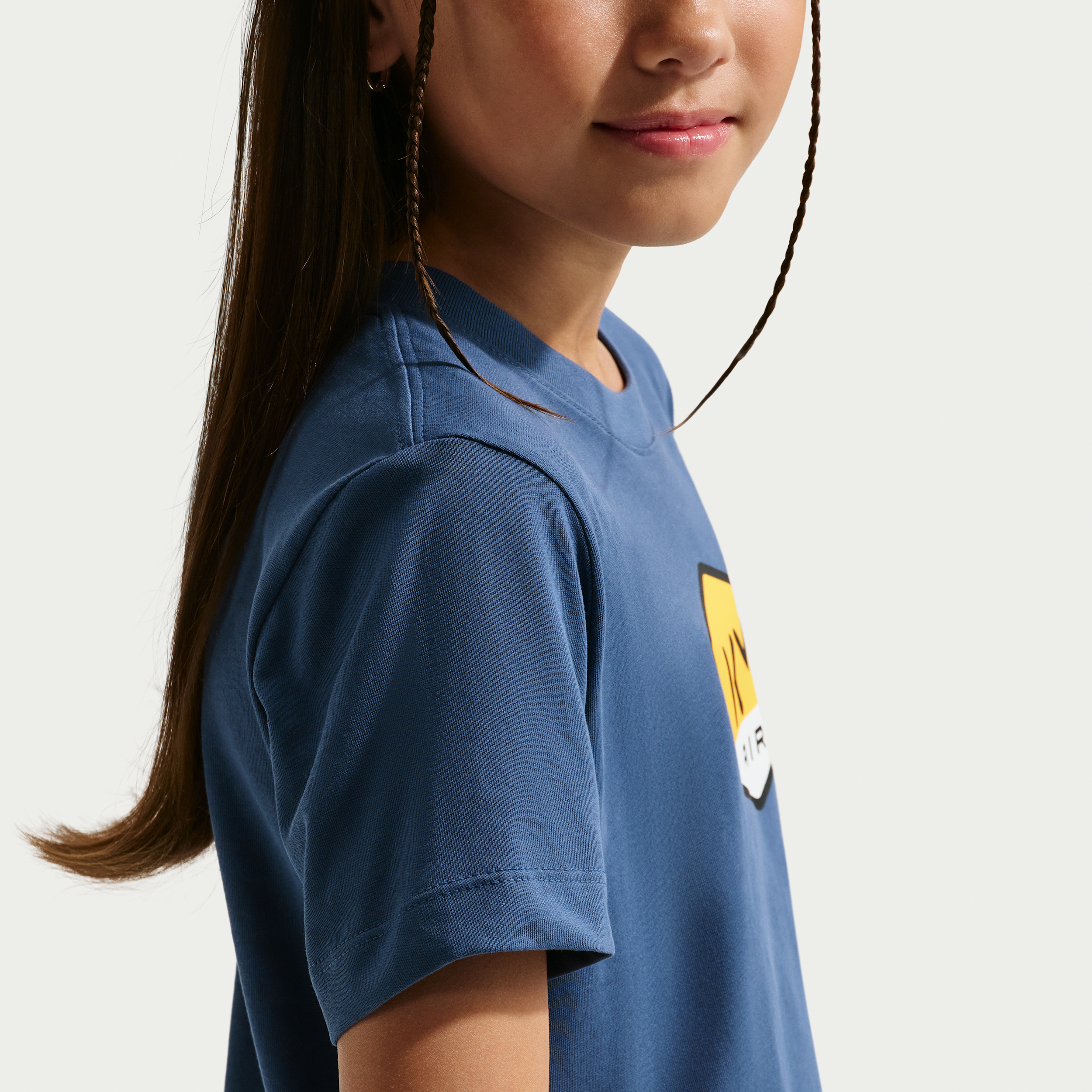 Thumbnail - Kylian Mbappé T-Shirt mit Dri-FIT-Technologie (ältere Kinder) - Blau