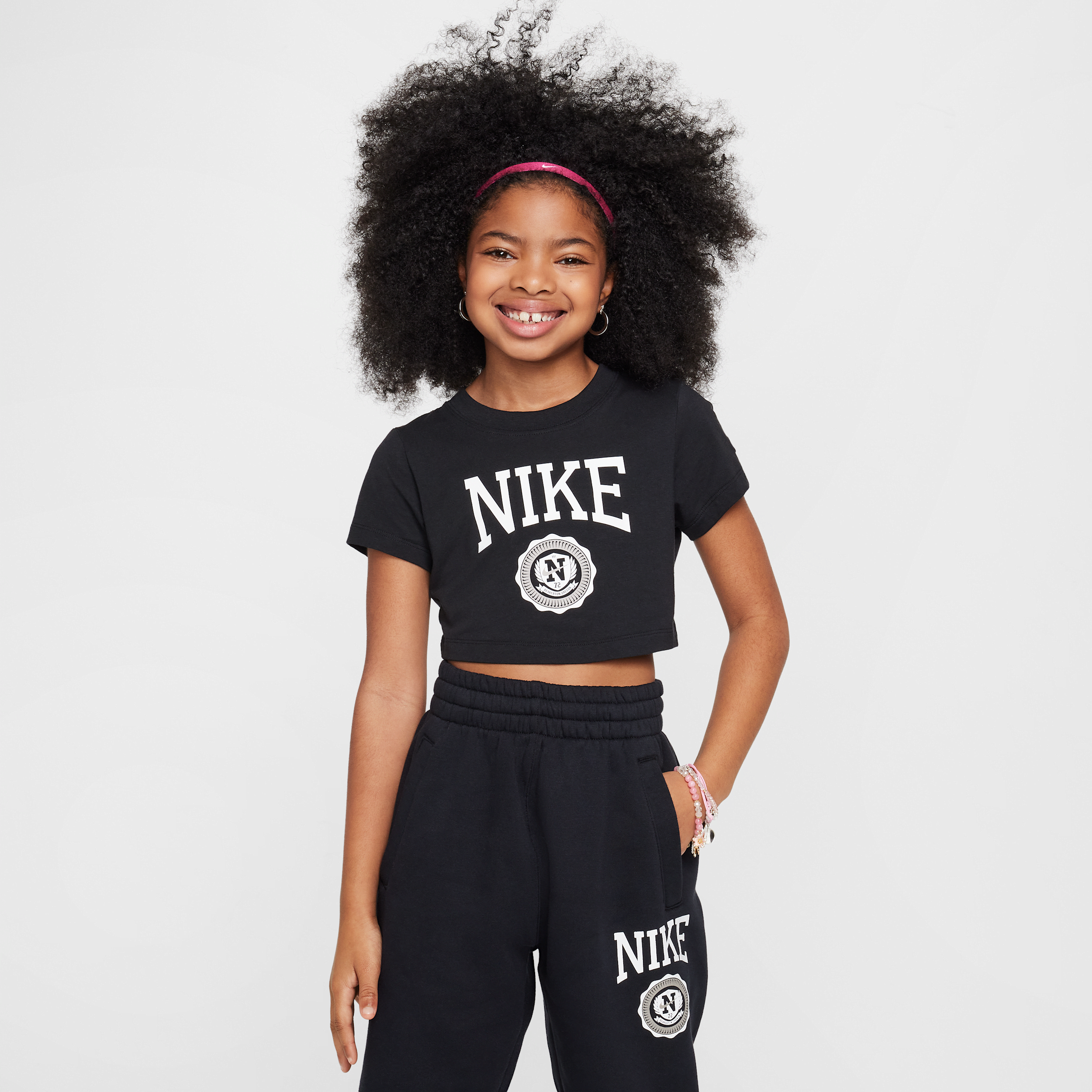 Nike Sportswear Older Kids (Girls) Cropped T-Shirt - Black - Modal/Cotton/Elastane