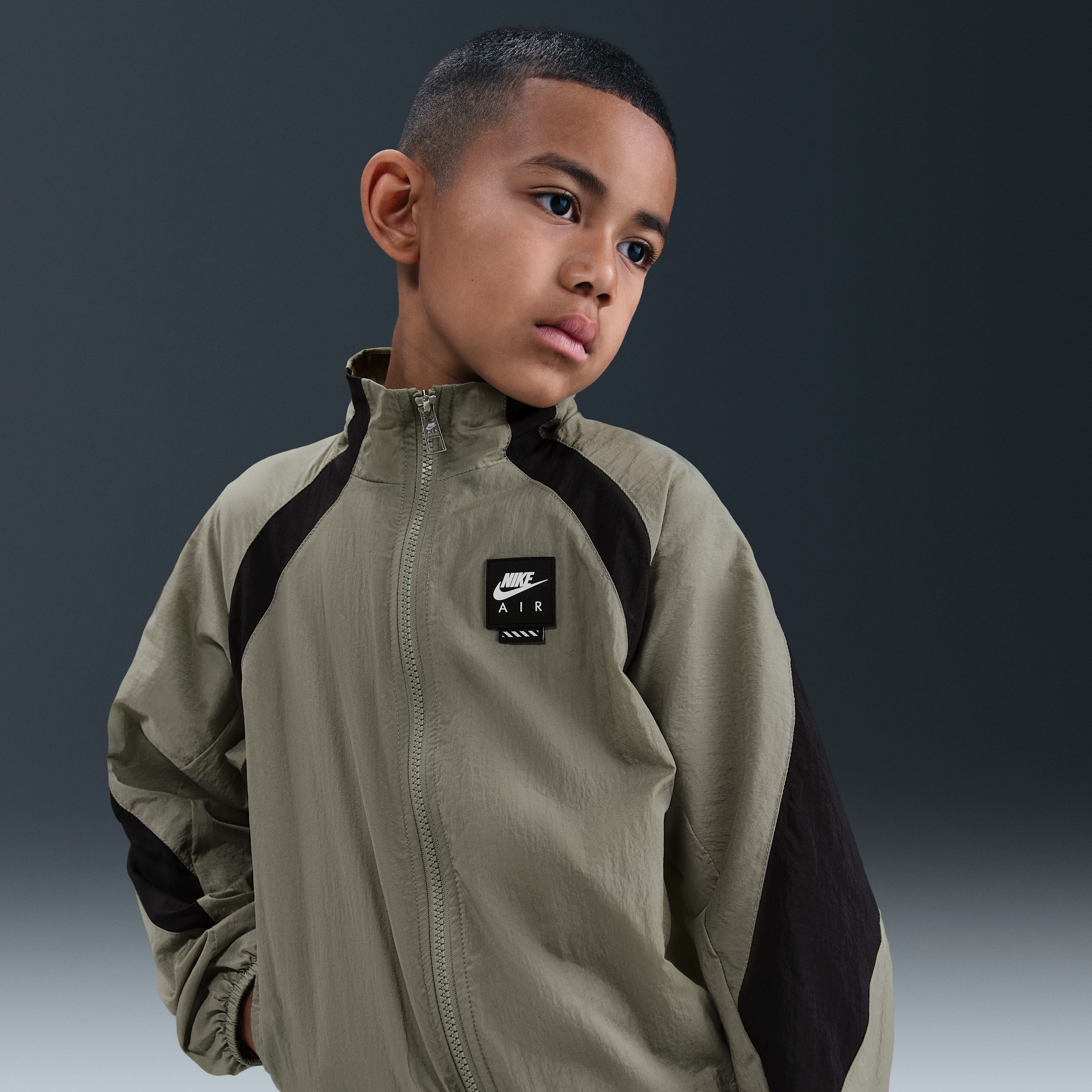 Nike Air Older Kids Woven Tracksuit Jacket - Green - Nylon